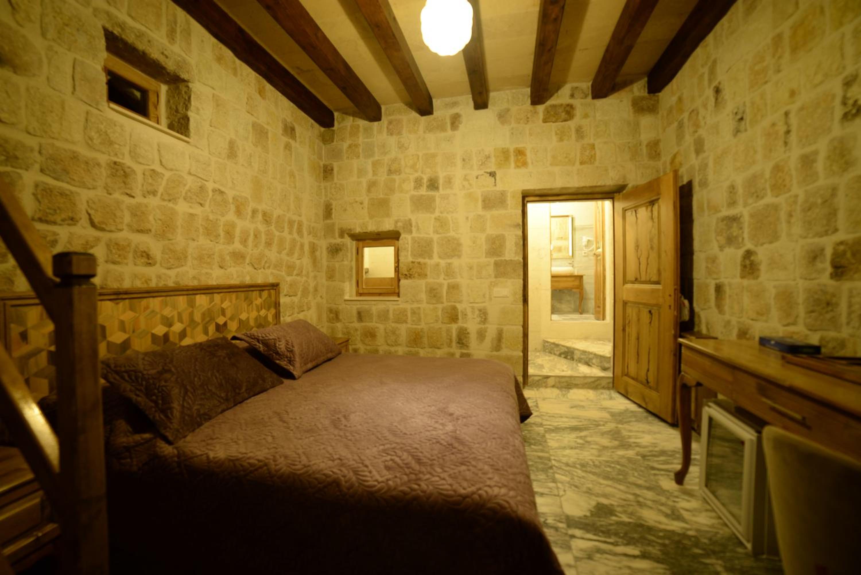 Junior Suite with Terrace - Photo 1