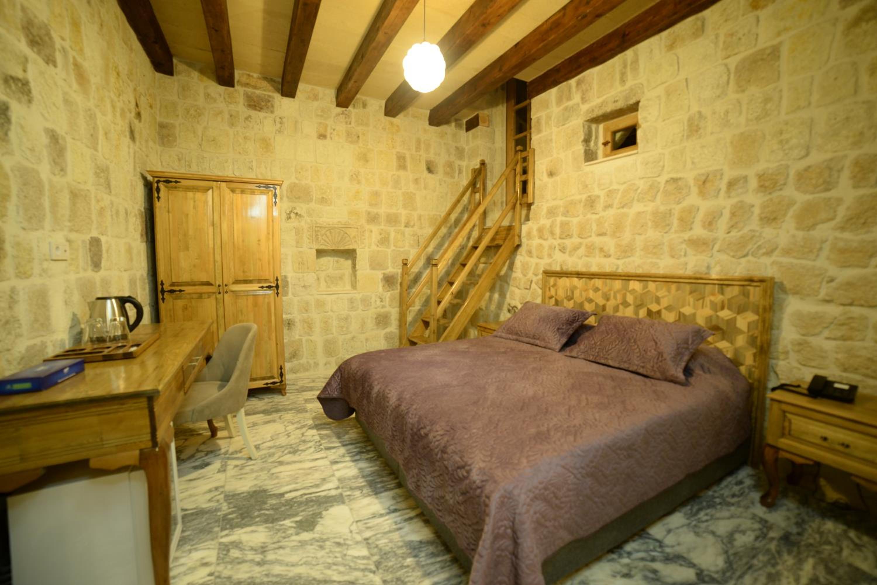Junior Suite with Terrace - Photo 4
