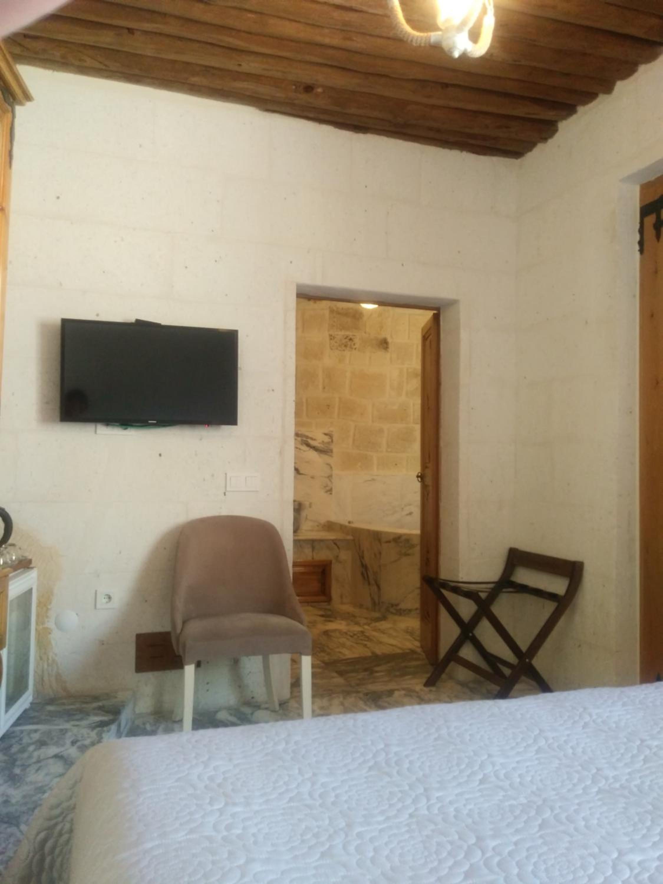 Deluxe Room - Photo 1