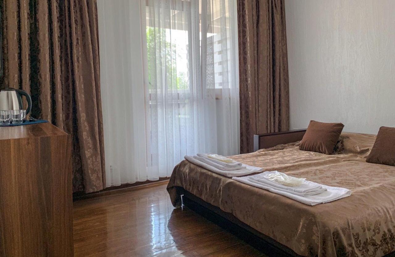Deluxe Double Room with Balcony and Sea View photo 2