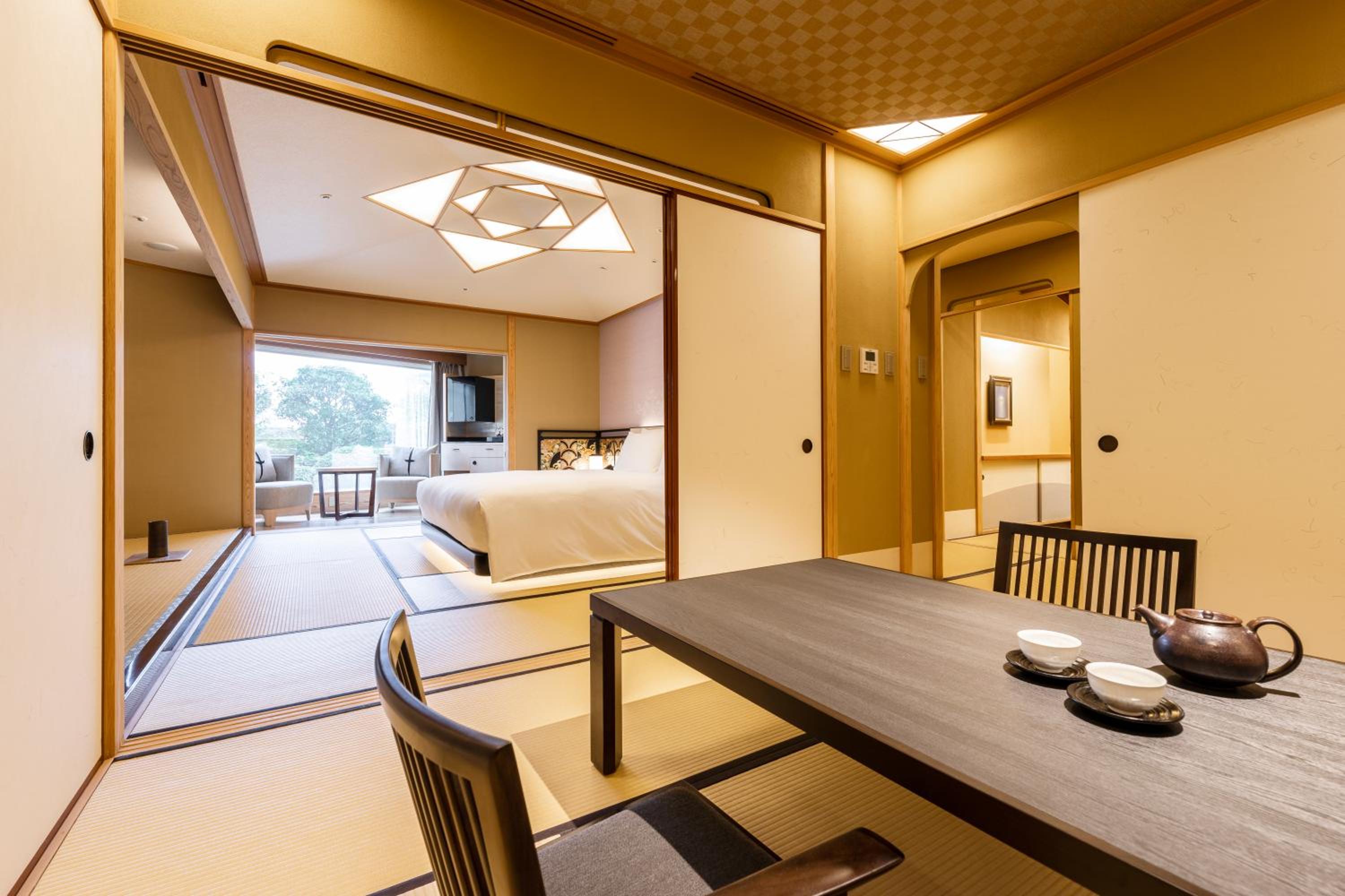 Japanese Suite Twin Room - No Lounge Access