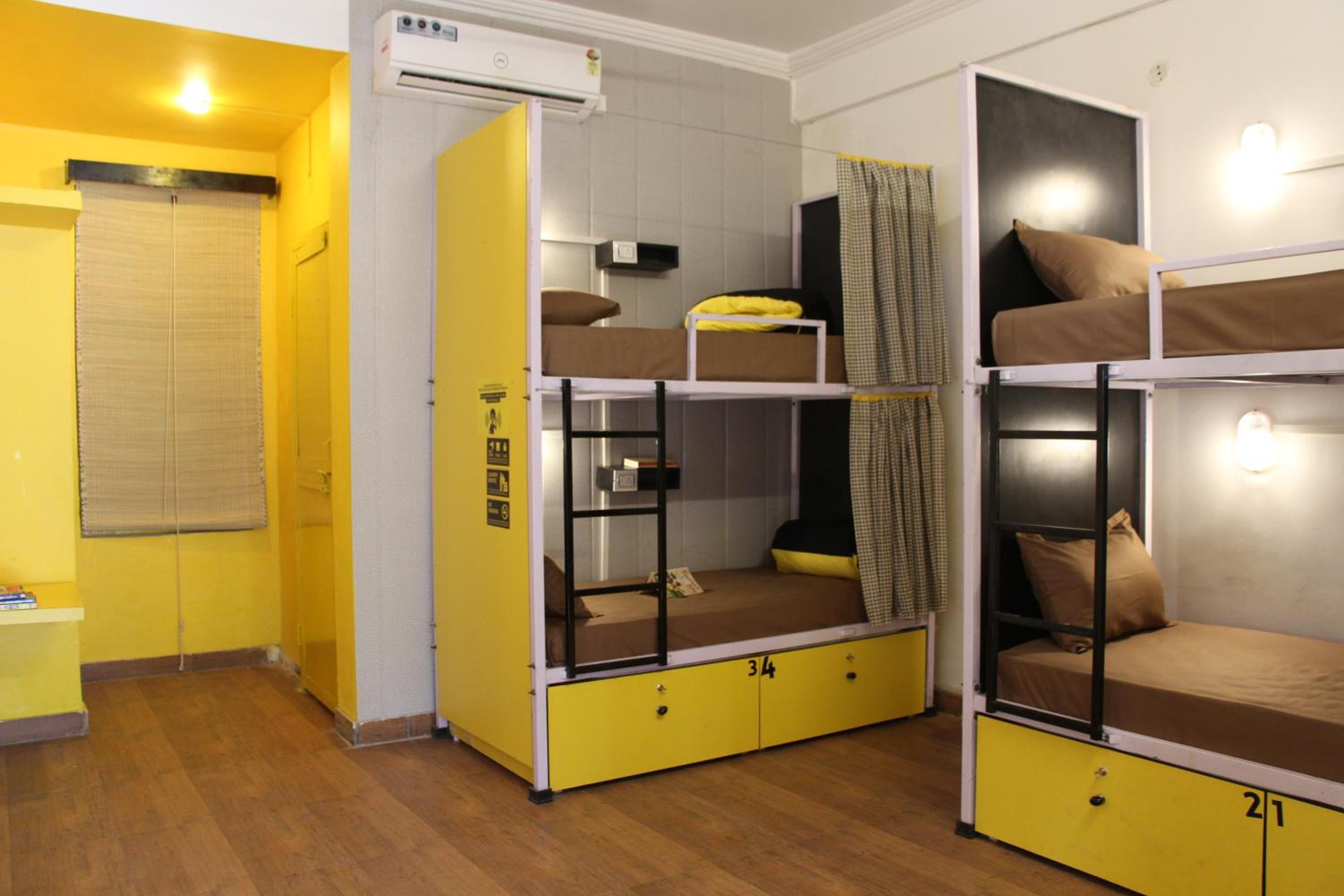 Bed In 4-Bed Mixed Dormitory Room photo 2