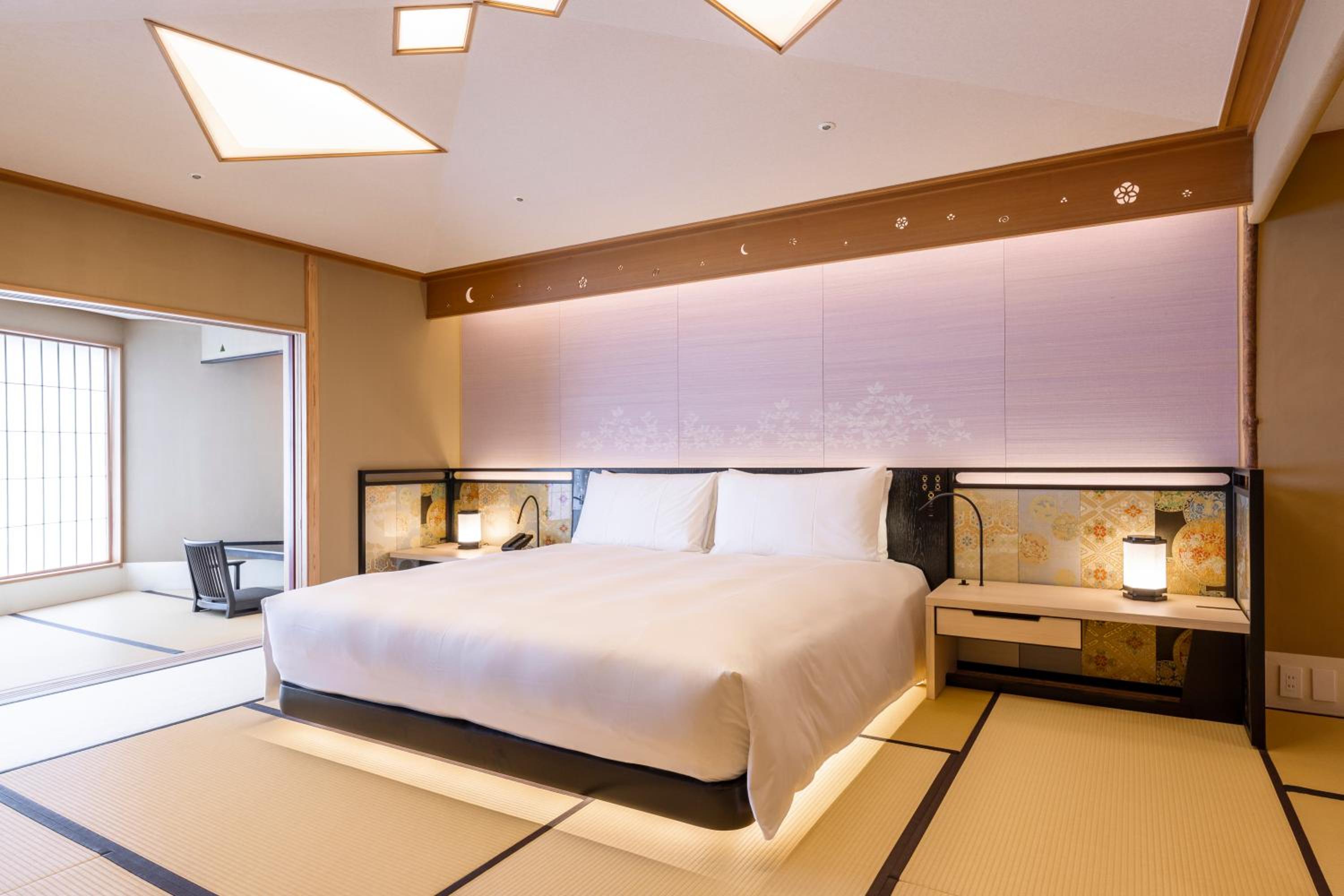Superior Japanese Suite King Room - No Lounge Access