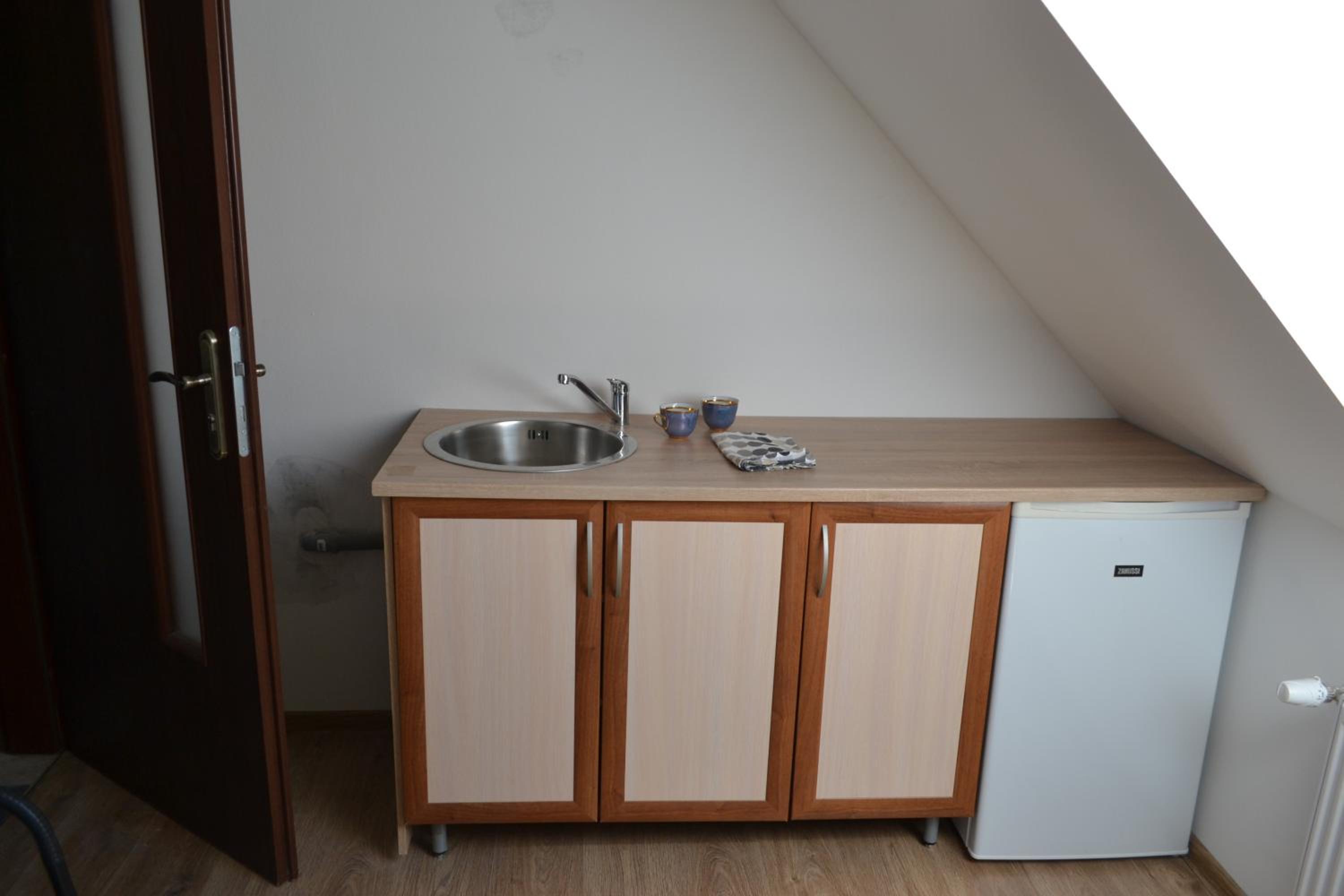 Economy Double Room photo 1