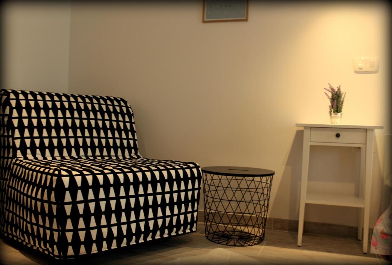 Studio Apartment photo 2