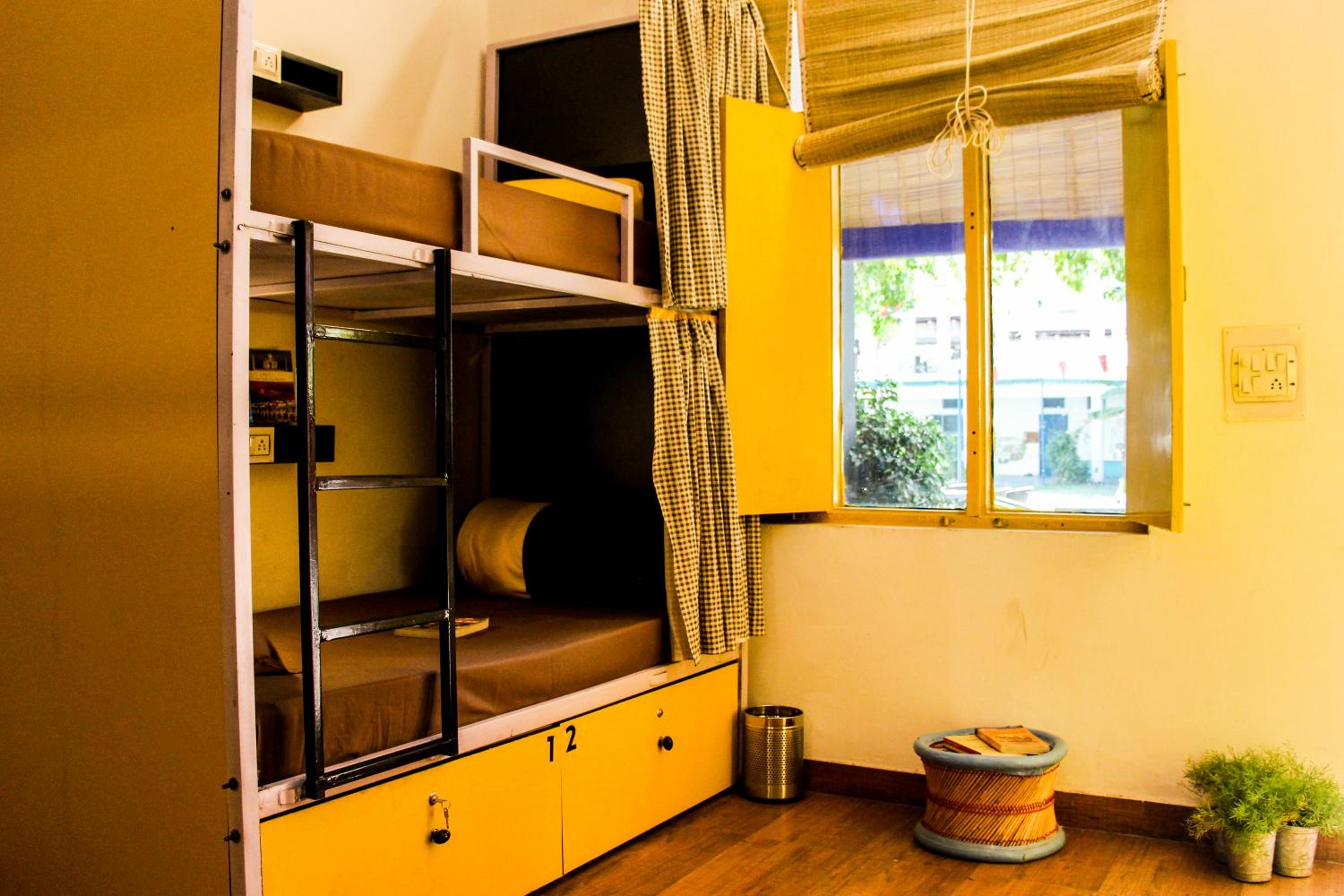Bed In 6-Bed Mixed Dormitory Room photo 3