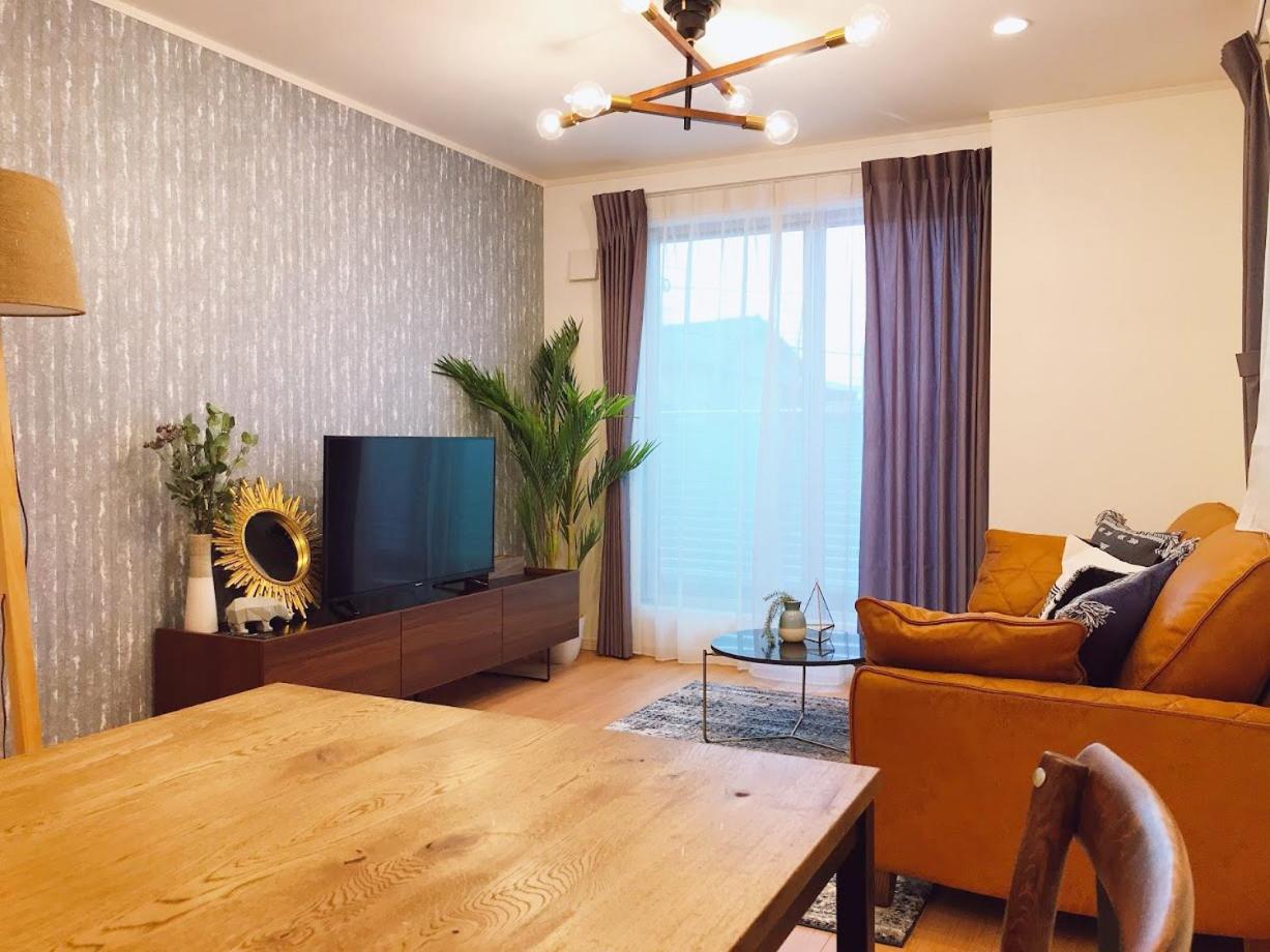 Three-Bedroom Apartment photo 1