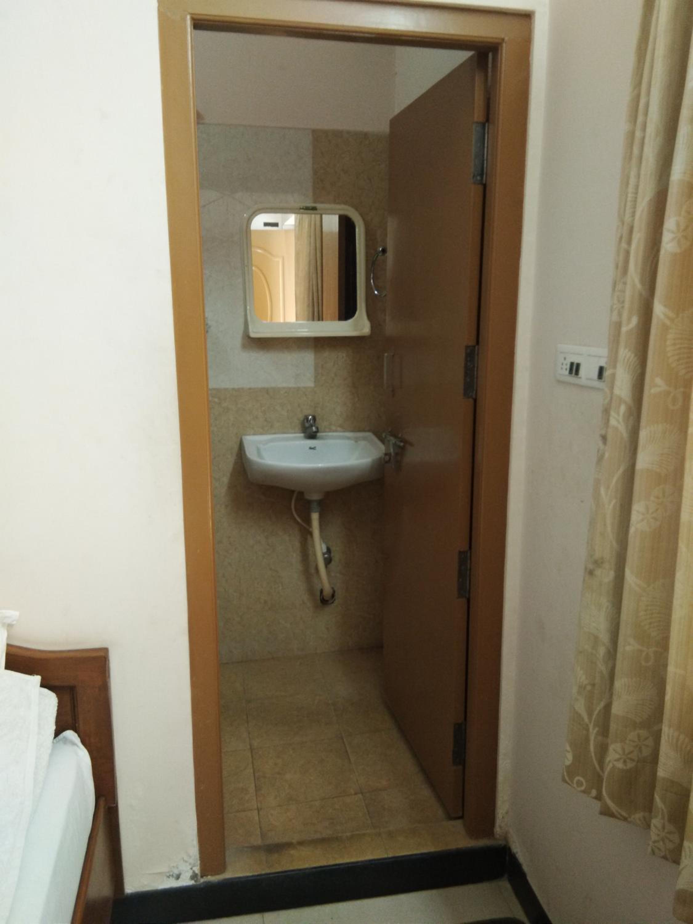 Deluxe Single Room photo 2