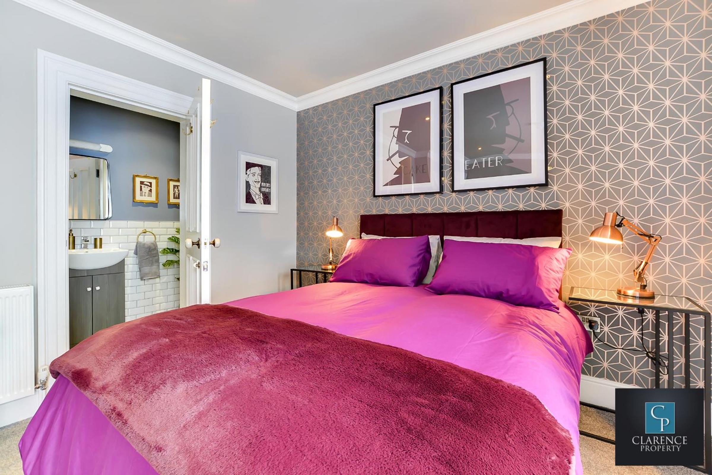 Double Room - Photo 10