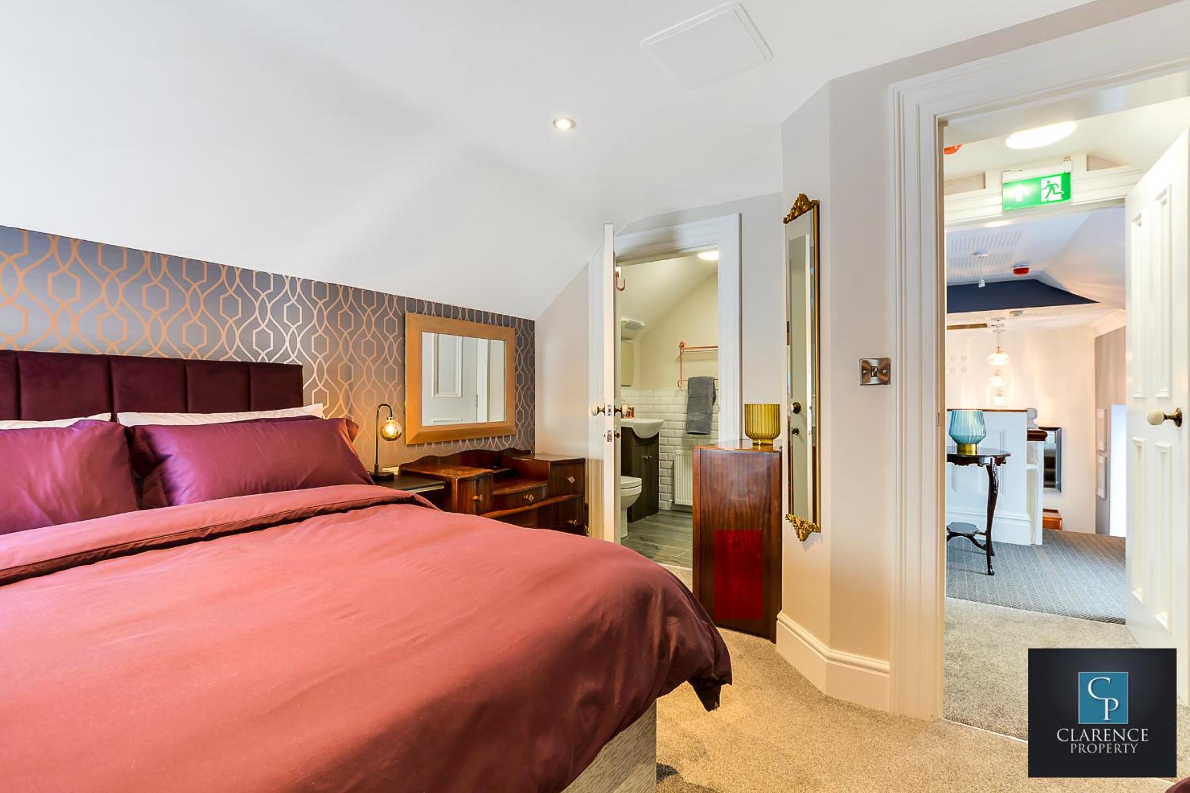 Triple Room with Bathroom - Photo 35