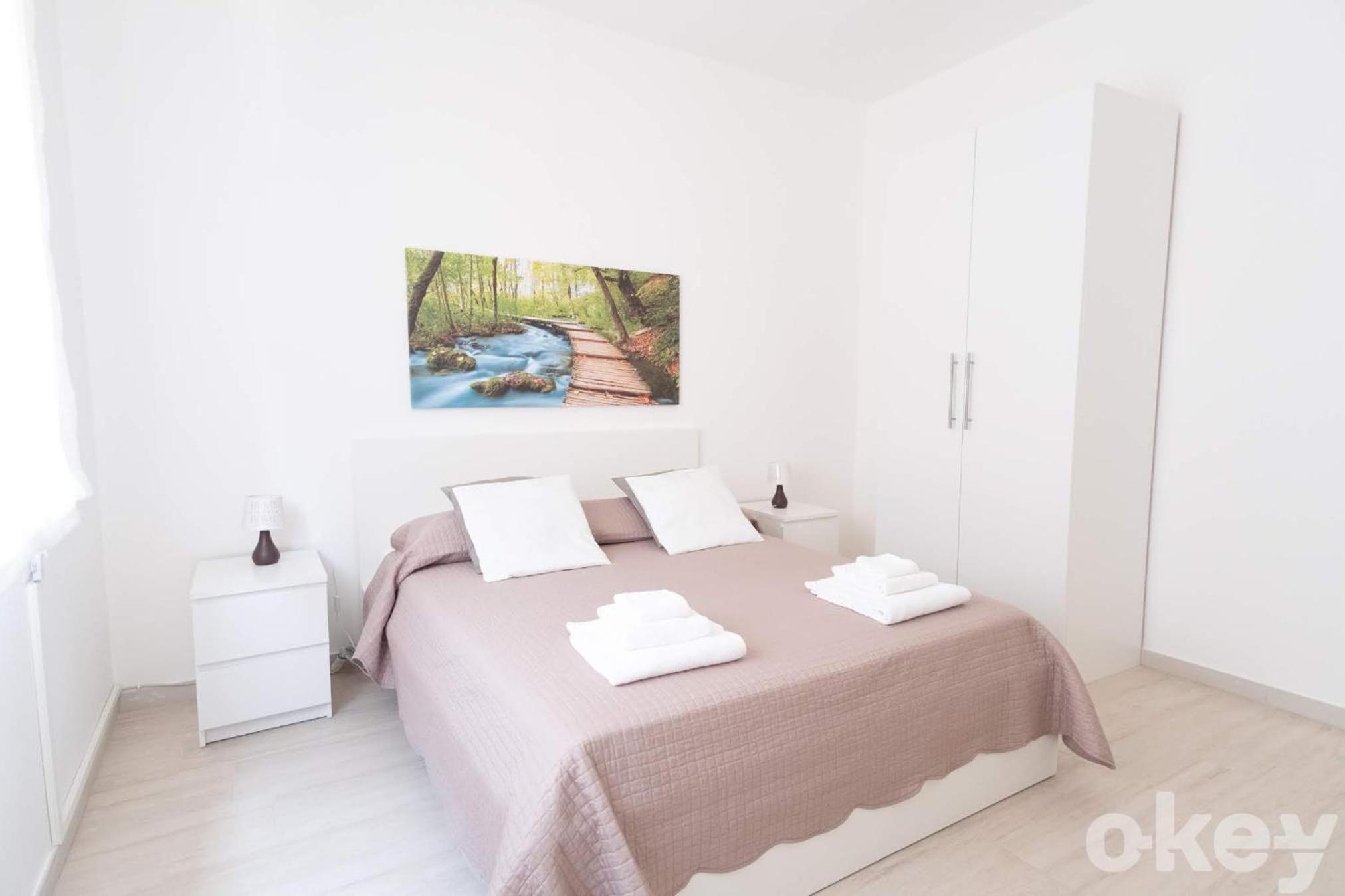 Double Room with Shared Bathroom photo 3