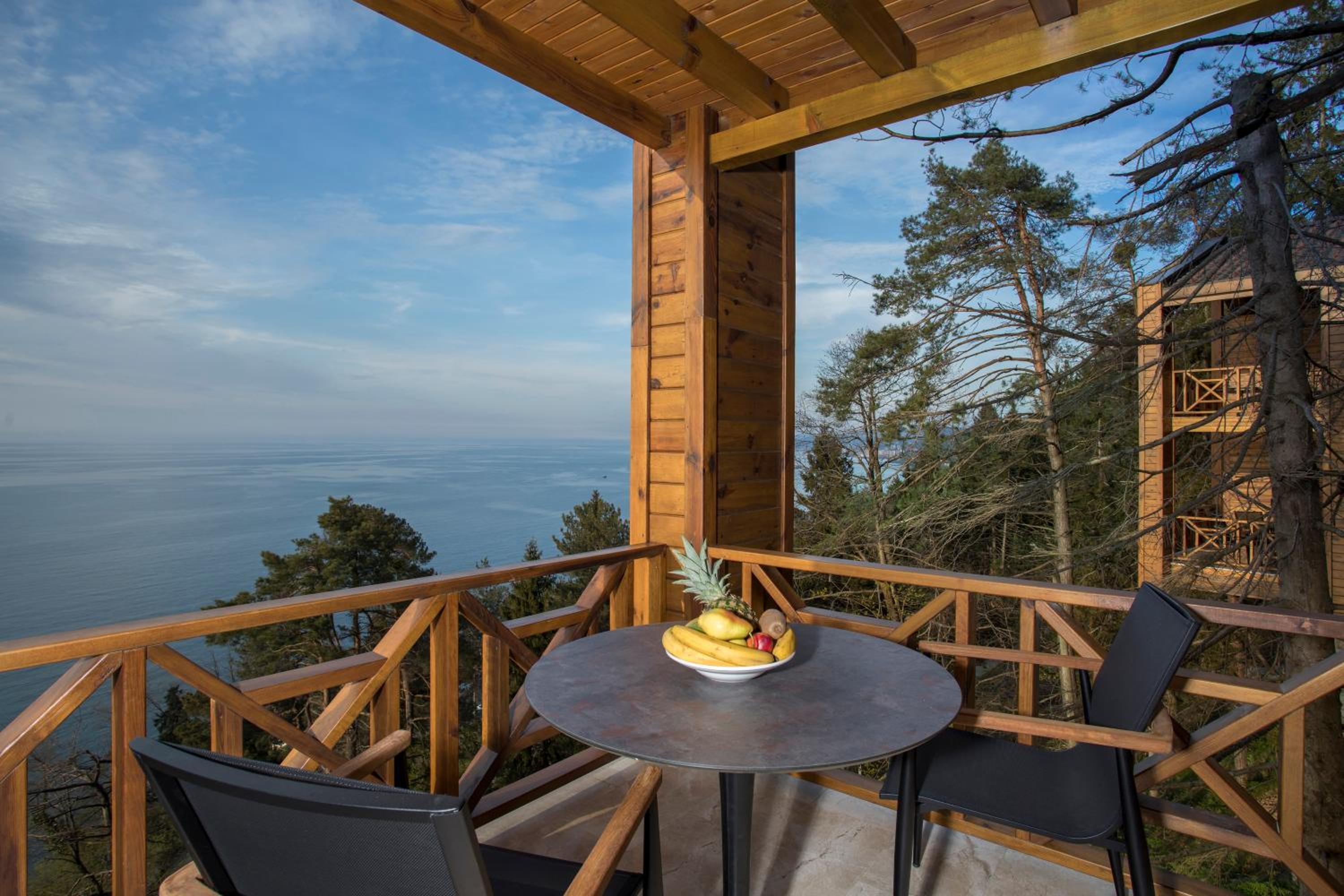 Duplex Bungalow with Balcony and Sea View - Photo 4