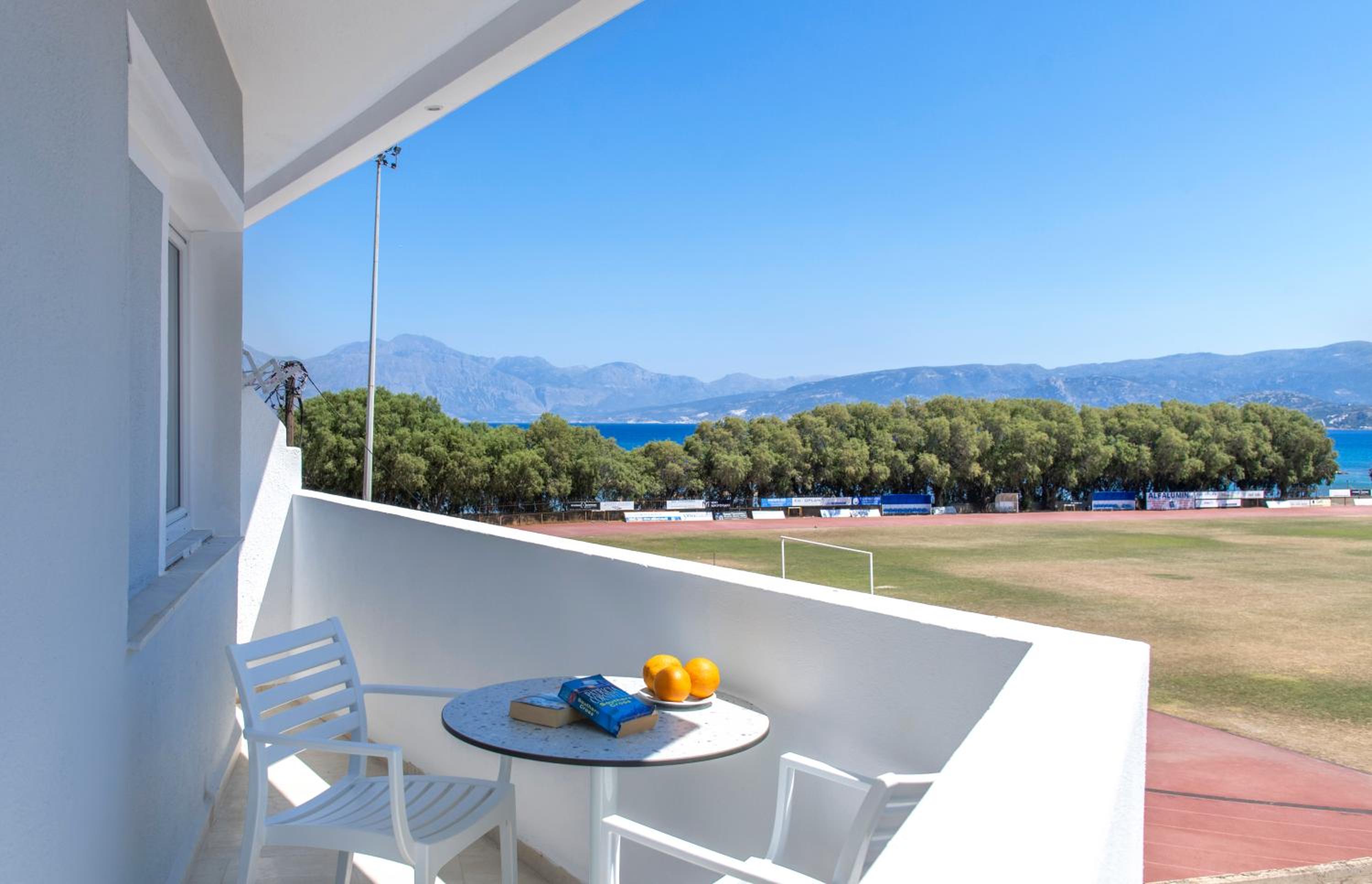 Superior Double or Twin Room with Sea View - Photo 6