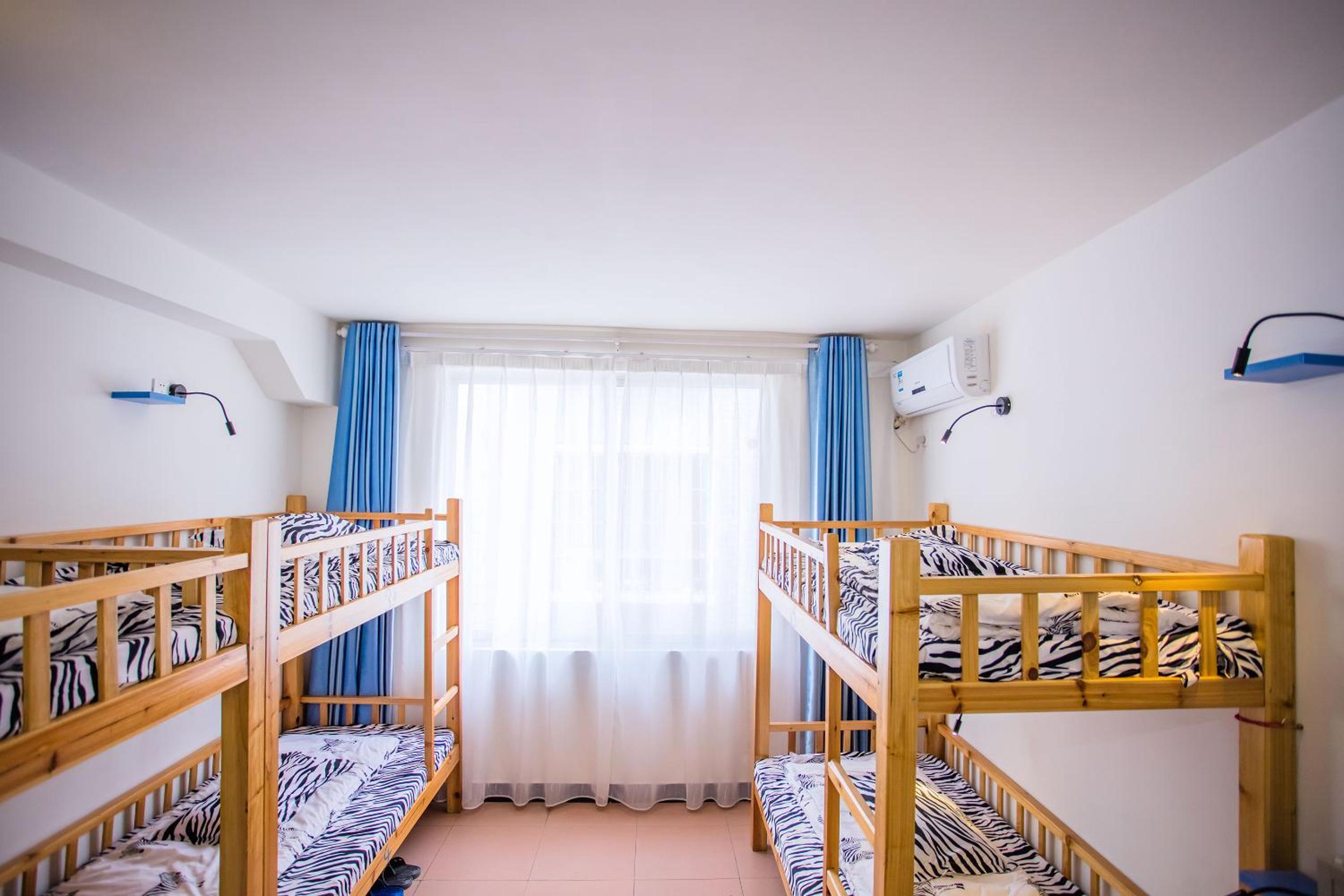 Bed in 6-Bed Female Dormitory Room photo 2