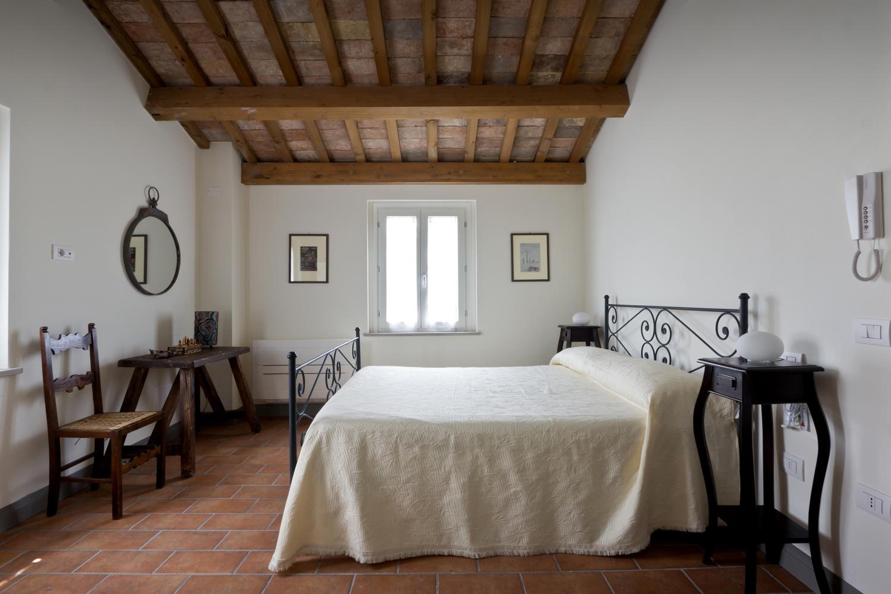 Superior Double Room - Photo 3