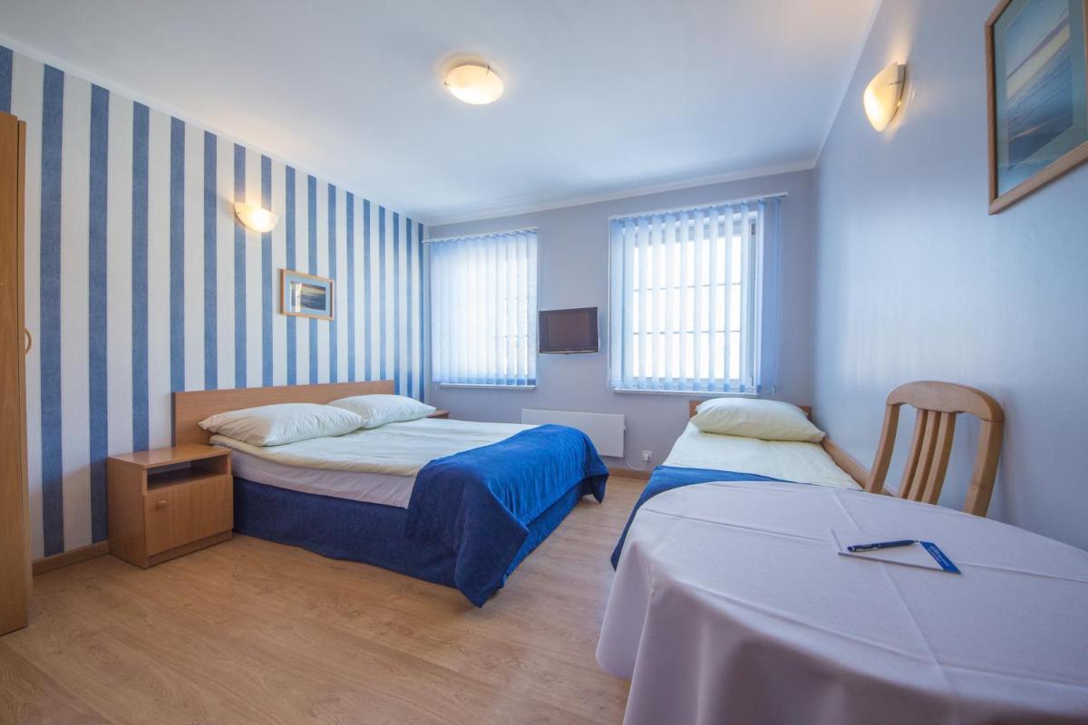 Comfort Triple Room with Shower photo 2