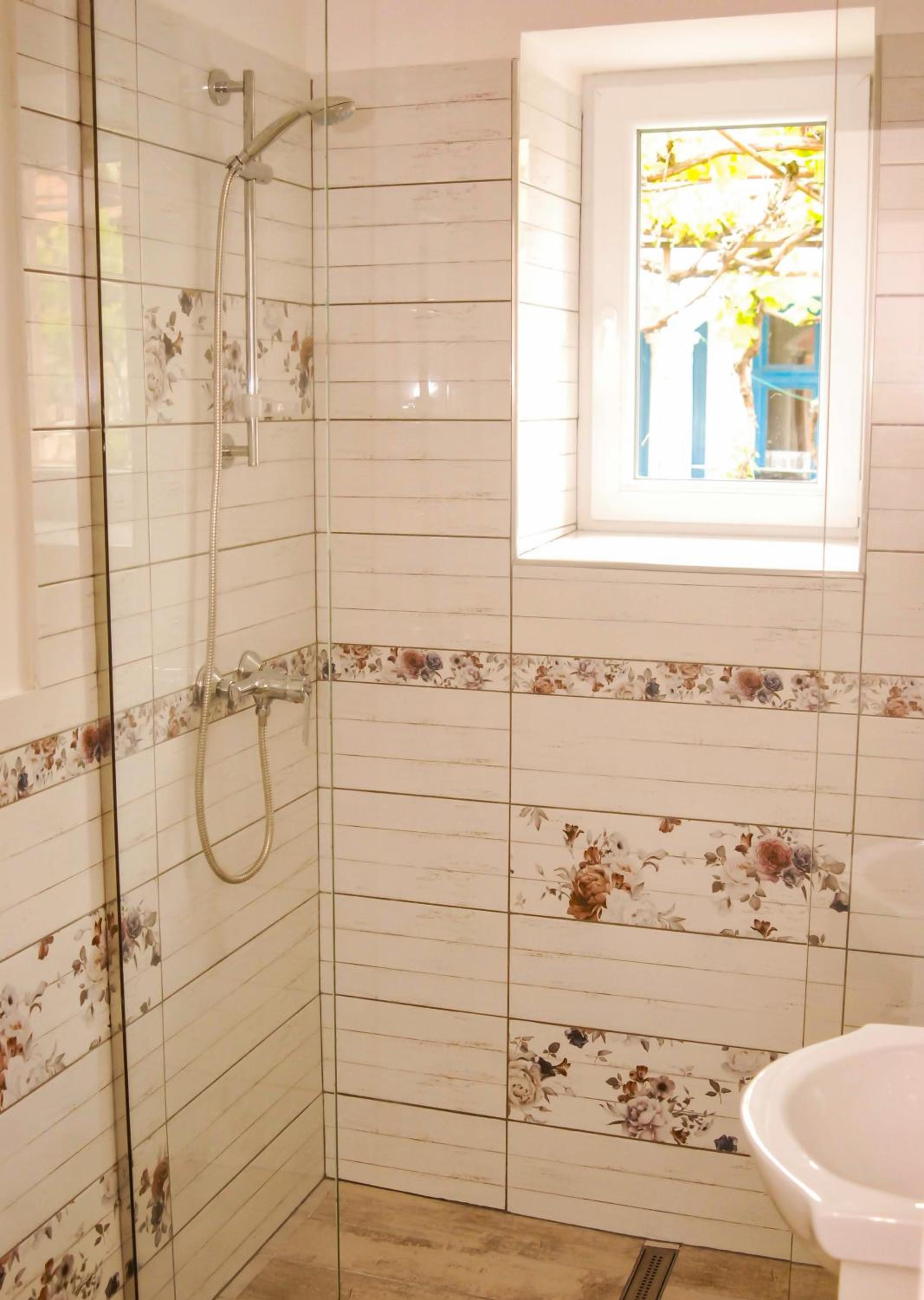 Deluxe Double Room with Shower photo 1