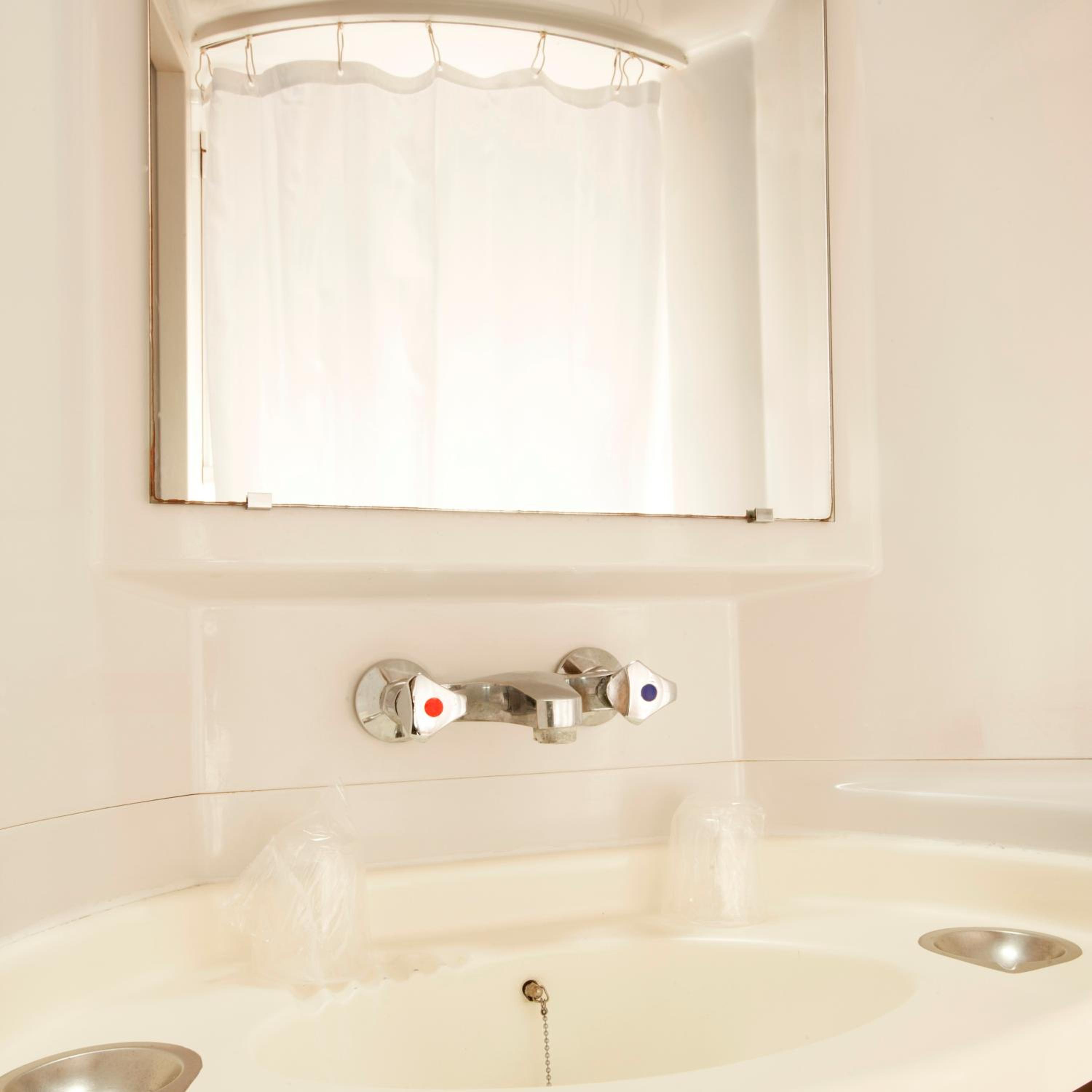 Double Room - Photo 9