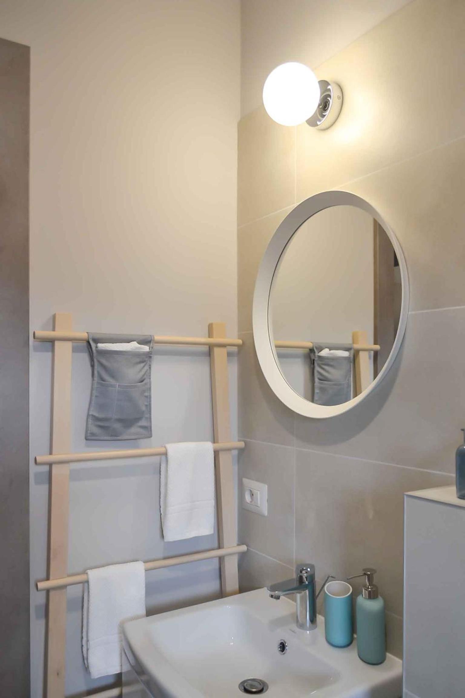 One-Bedroom Apartment - Photo 9