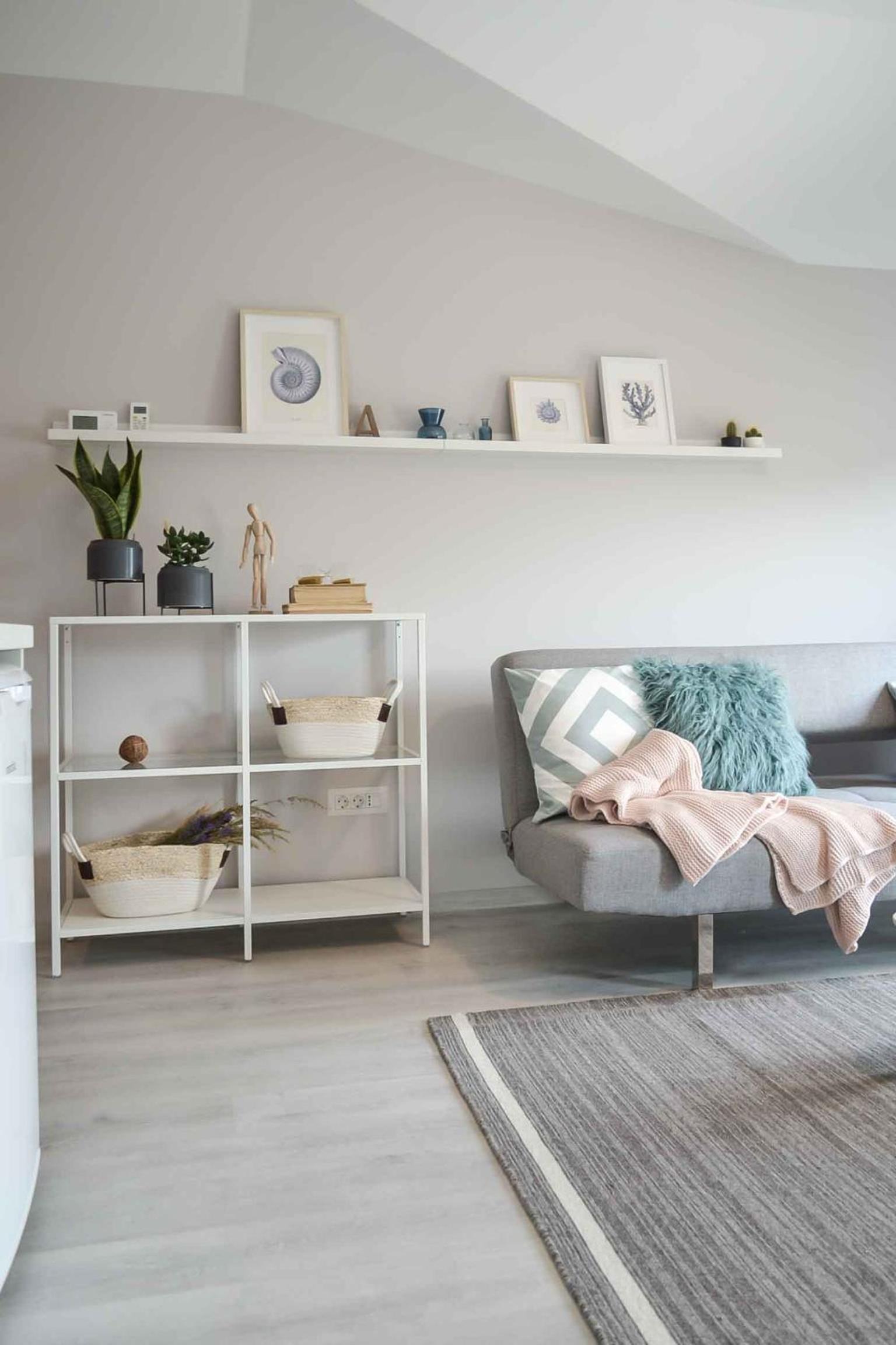 One-Bedroom Apartment - Photo 1