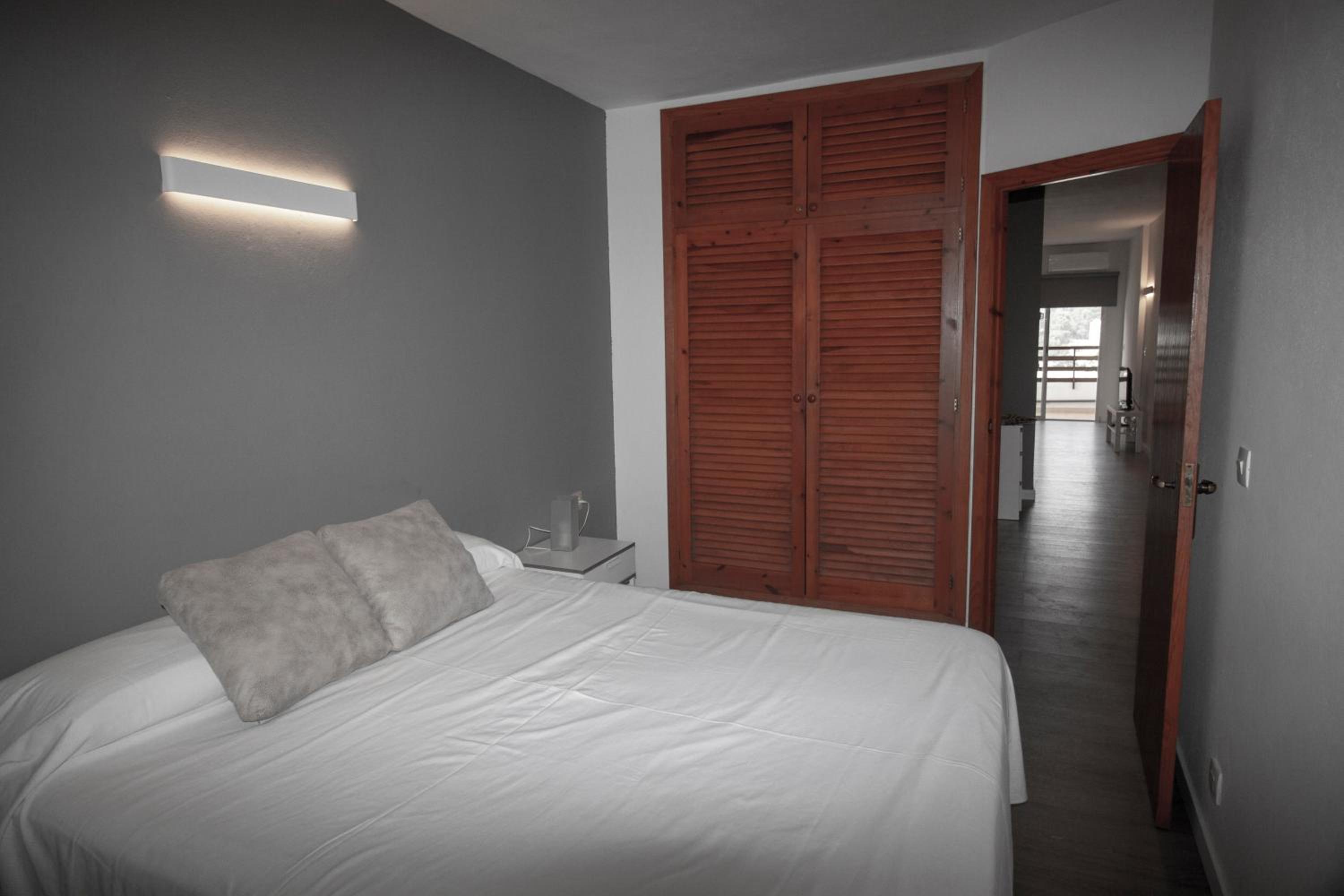 Apartamento con Terrazas y Vista al Mar