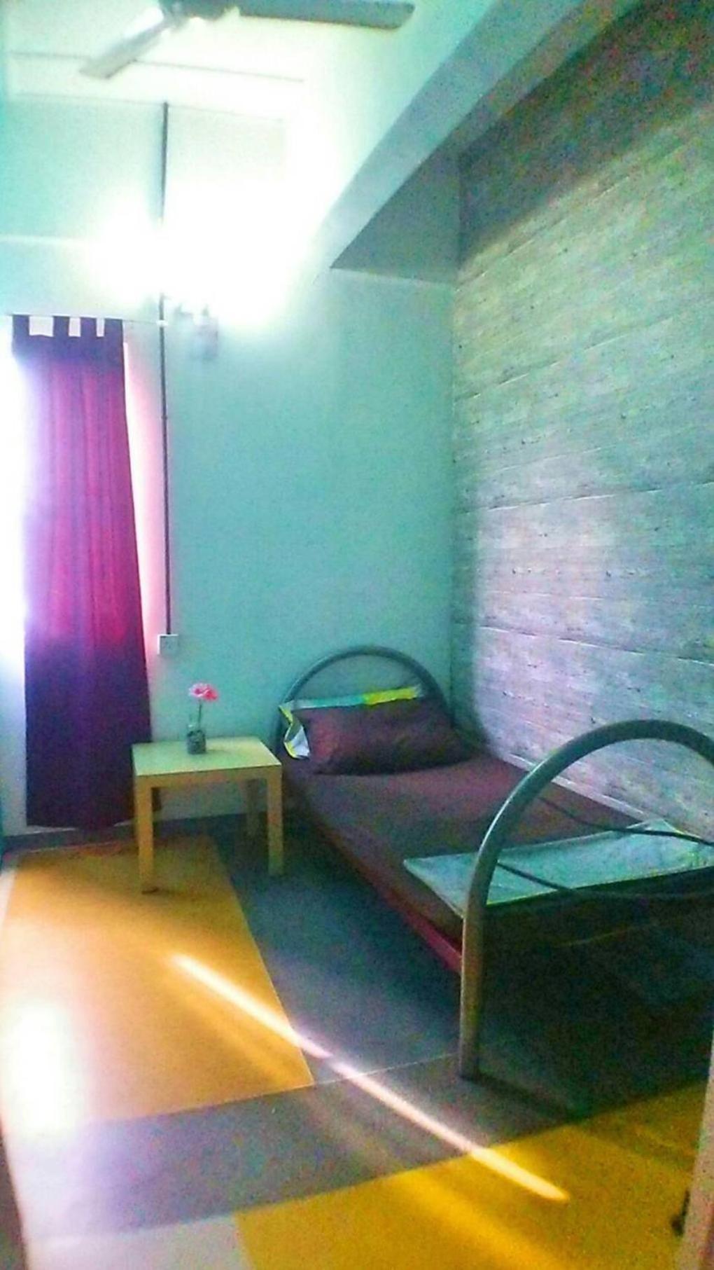 Standard Single Room with Shared Bathroom photo 3