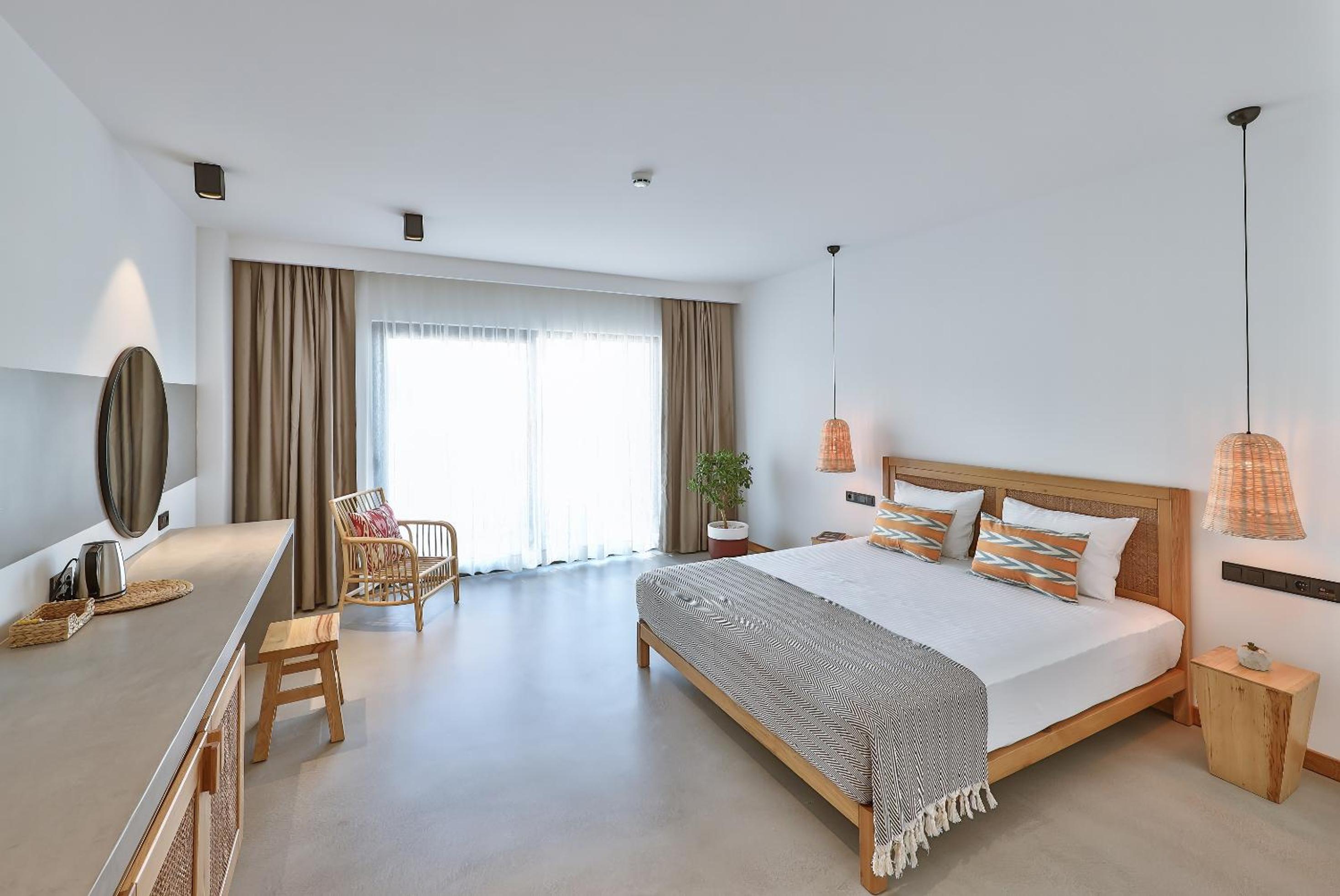 Double Room with Garden View - Photo 6