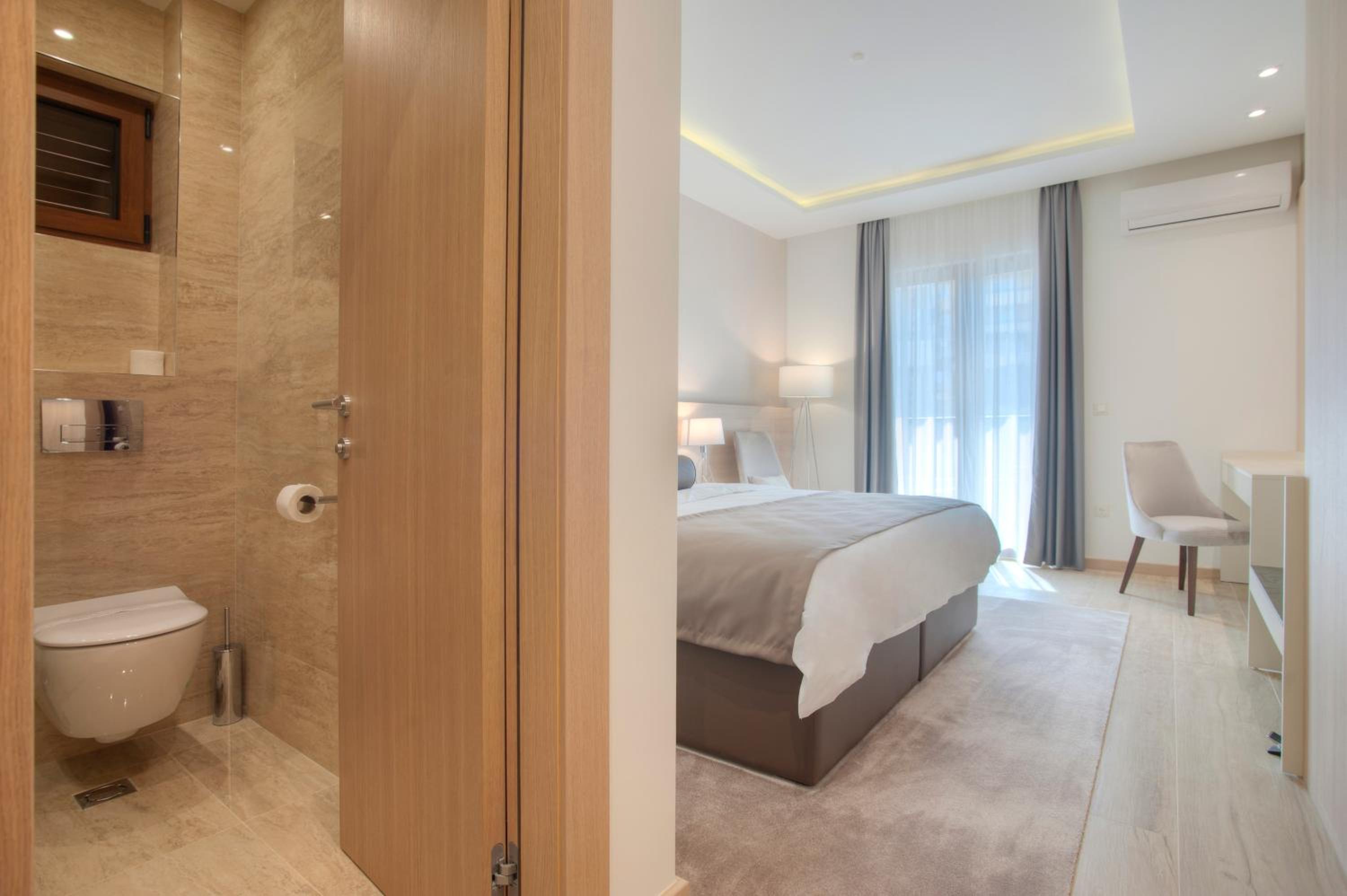 Standard Double or Twin Room - Photo 3