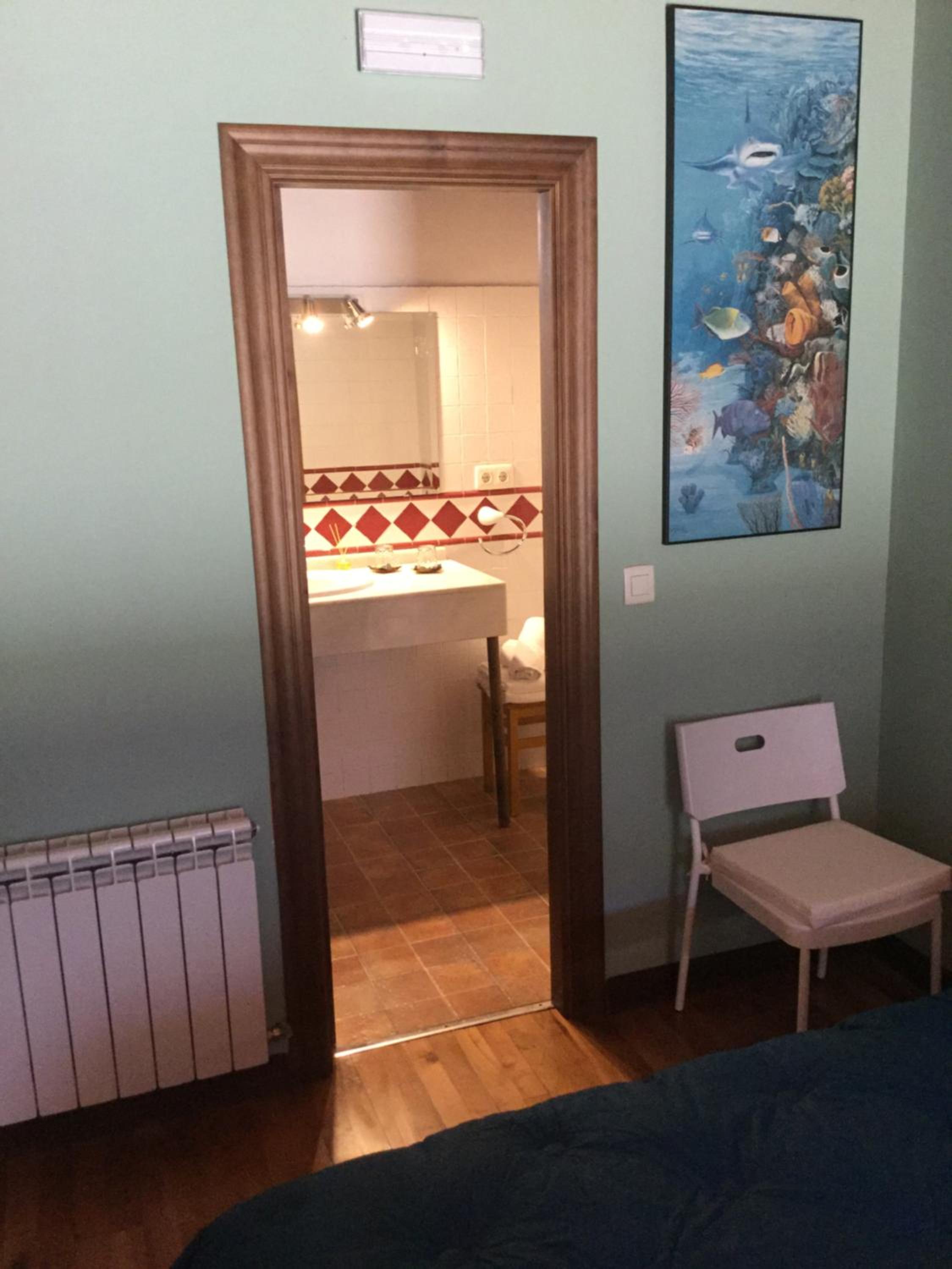 Twin Room with Mountain View - Photo 6