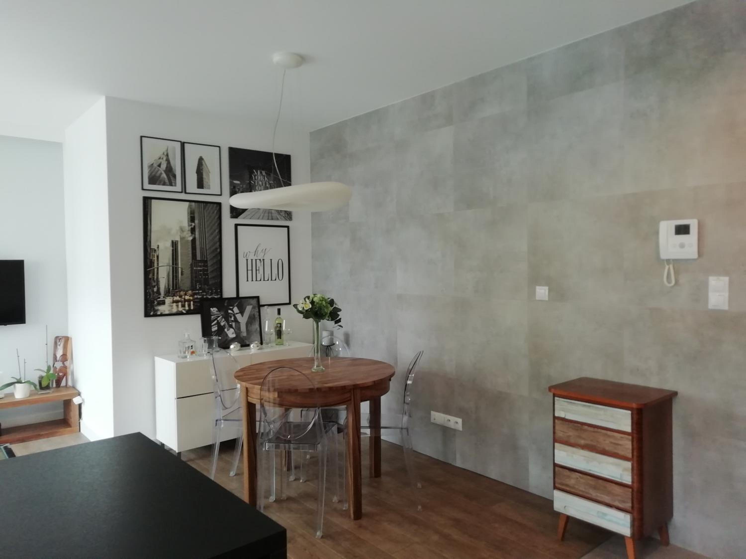 One-Bedroom Apartment - Photo 36