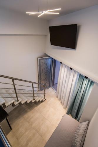 Studio - Split Level
