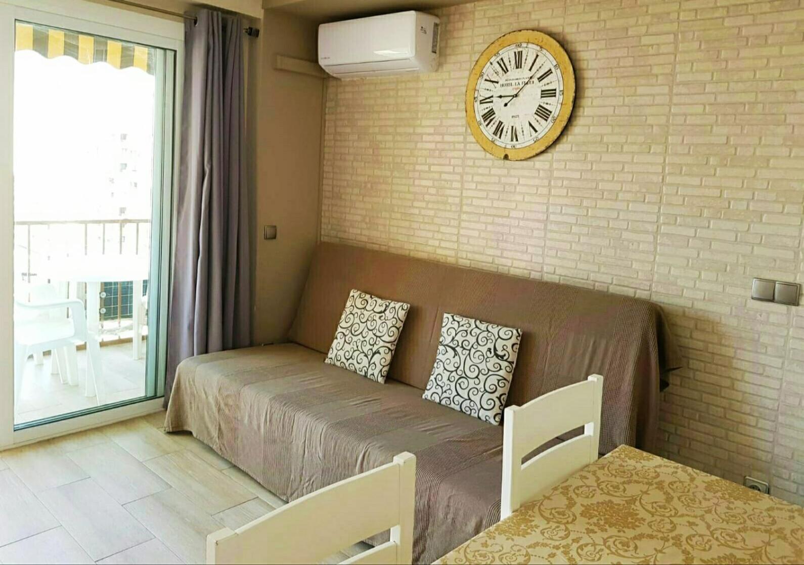 Apartamento con vista a la piscina