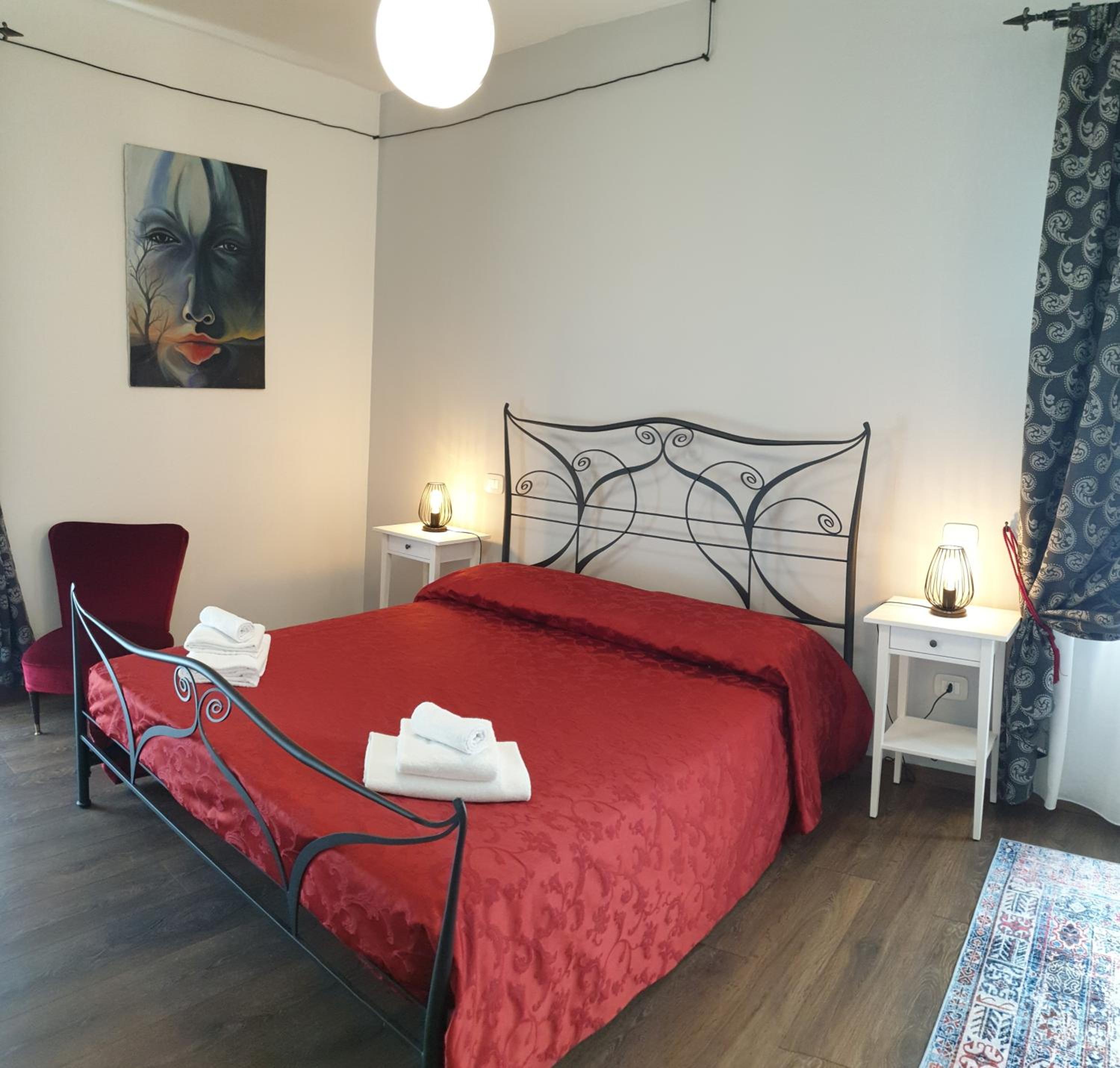 Deluxe Family Suite - Photo 7