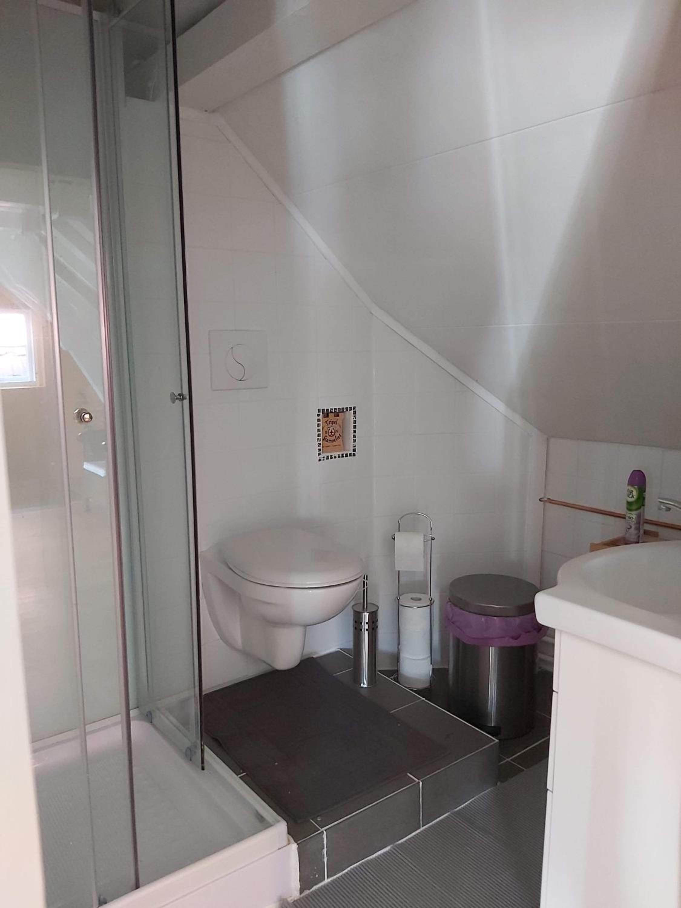 Double Room with Private Bathroom photo 3