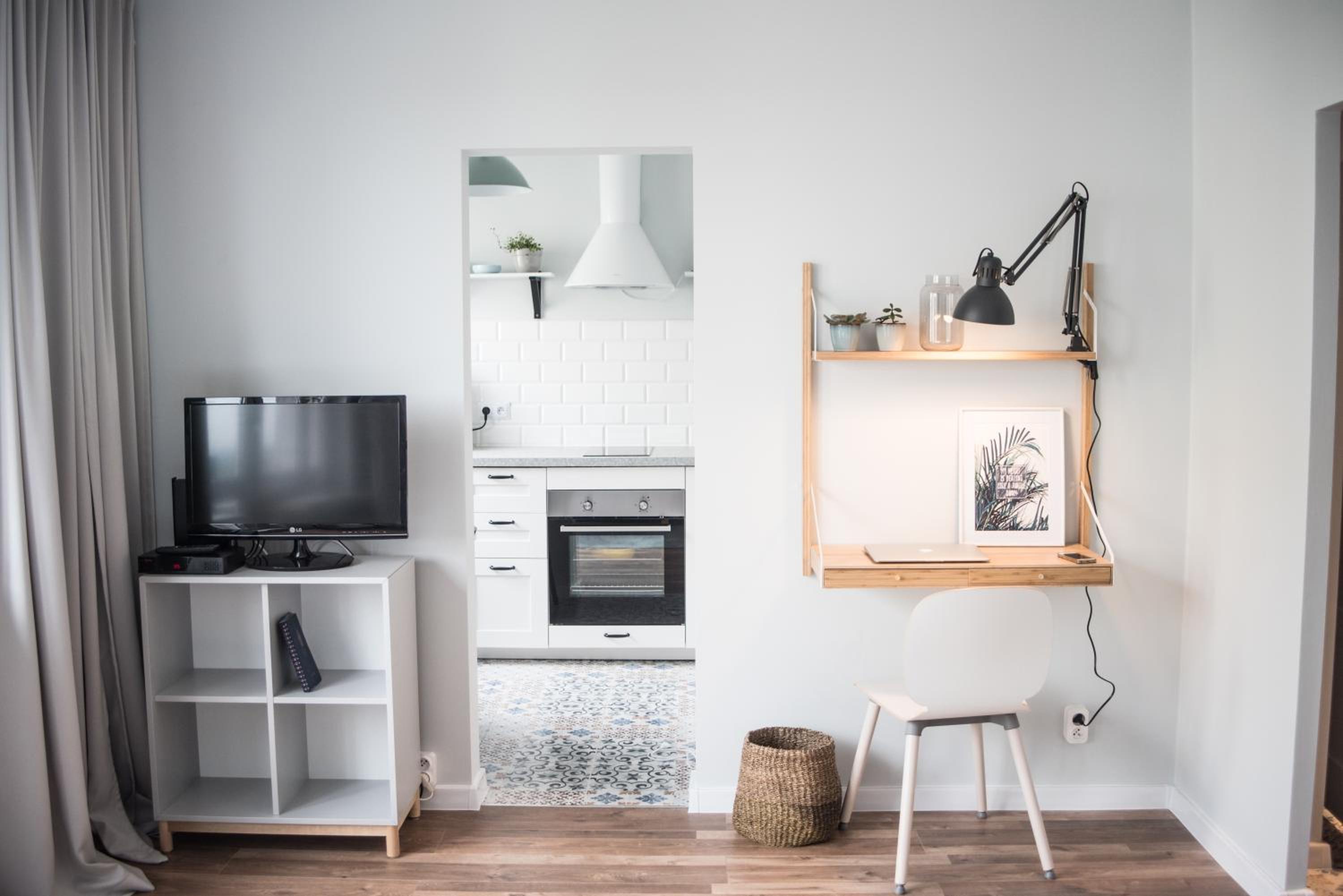 Studio Apartment - Photo 3