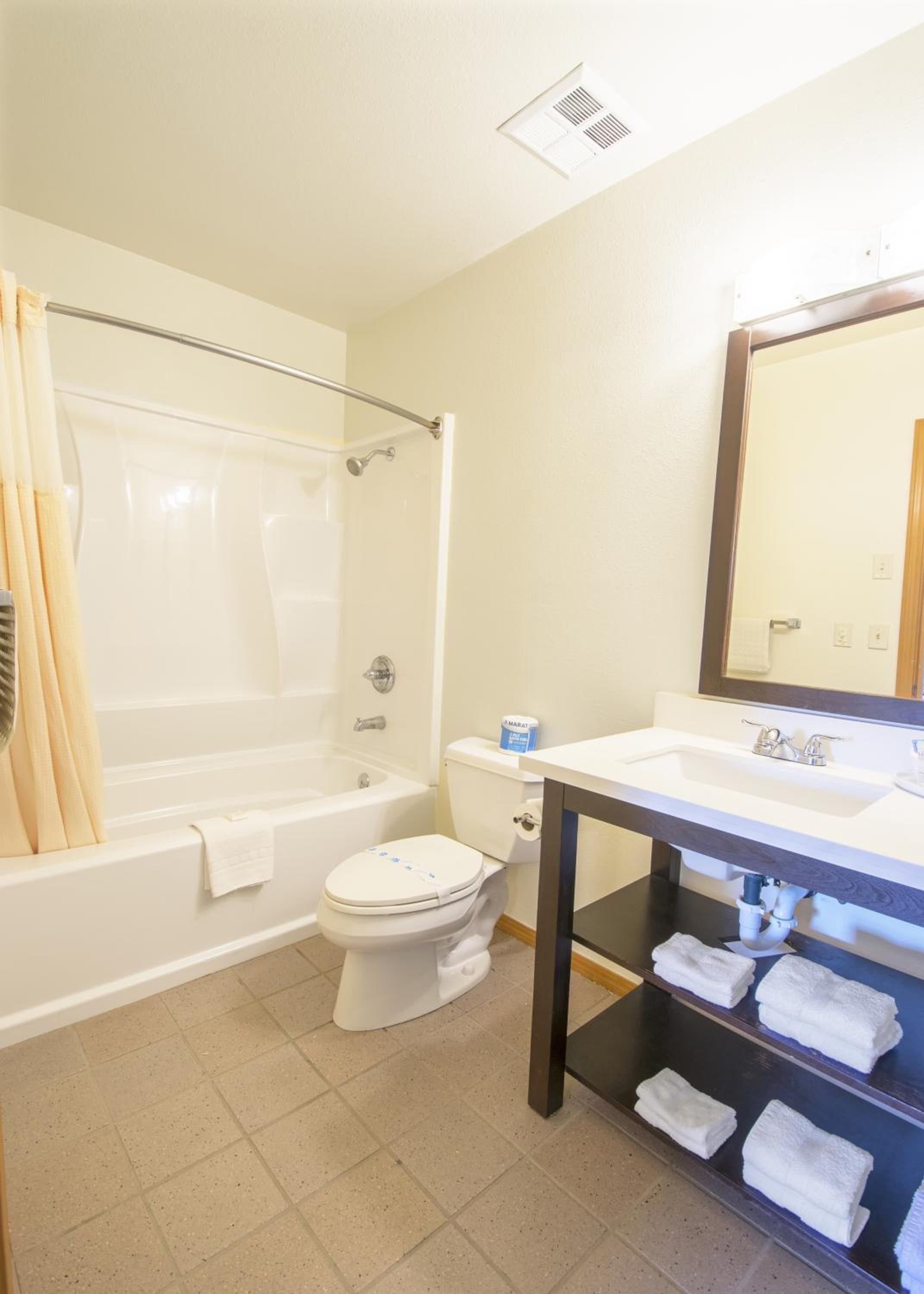 Queen Suite photo 2