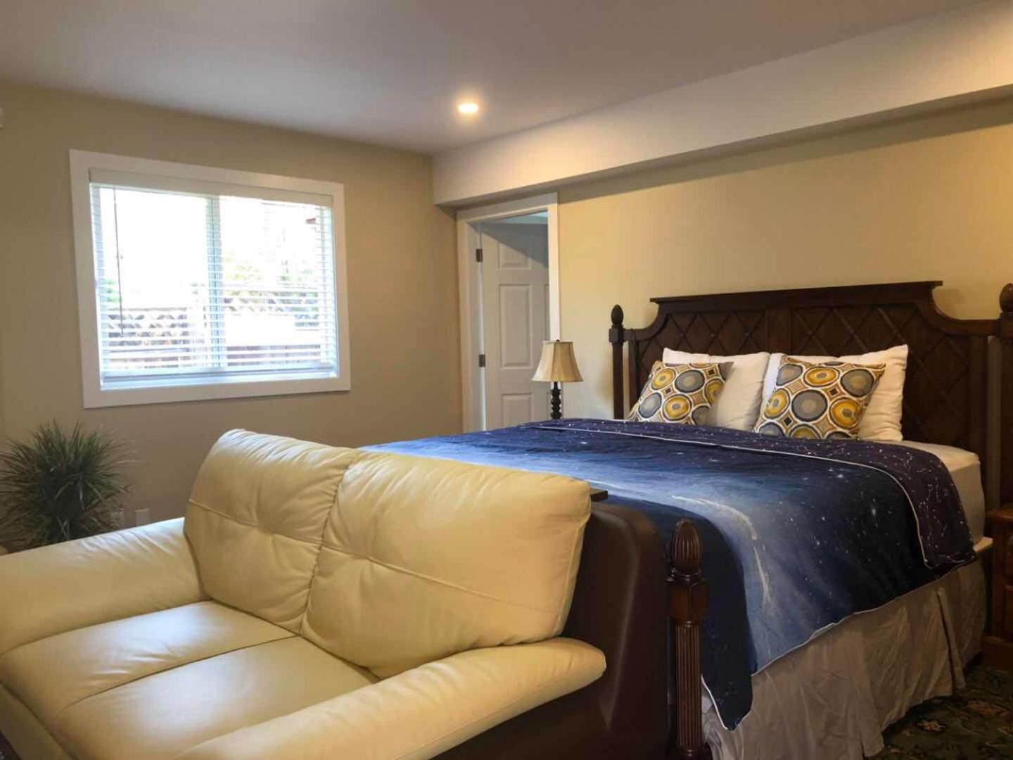 Deluxe Double Room with Shower photo 2