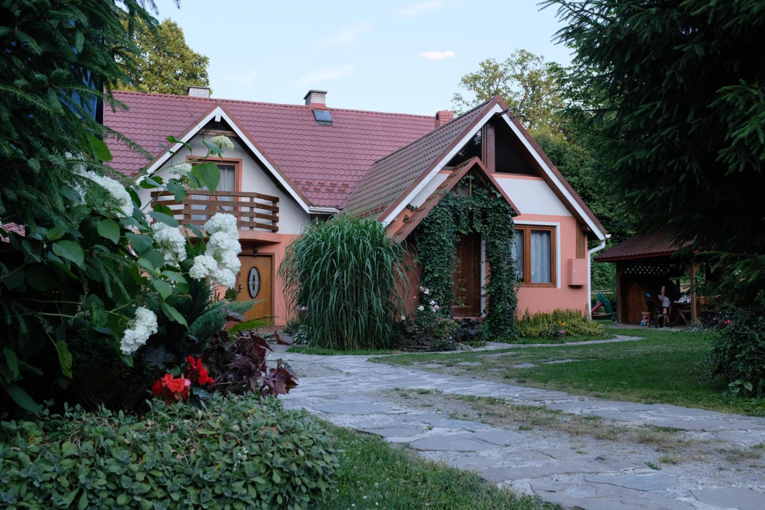 Two-Bedroom Chalet photo 2