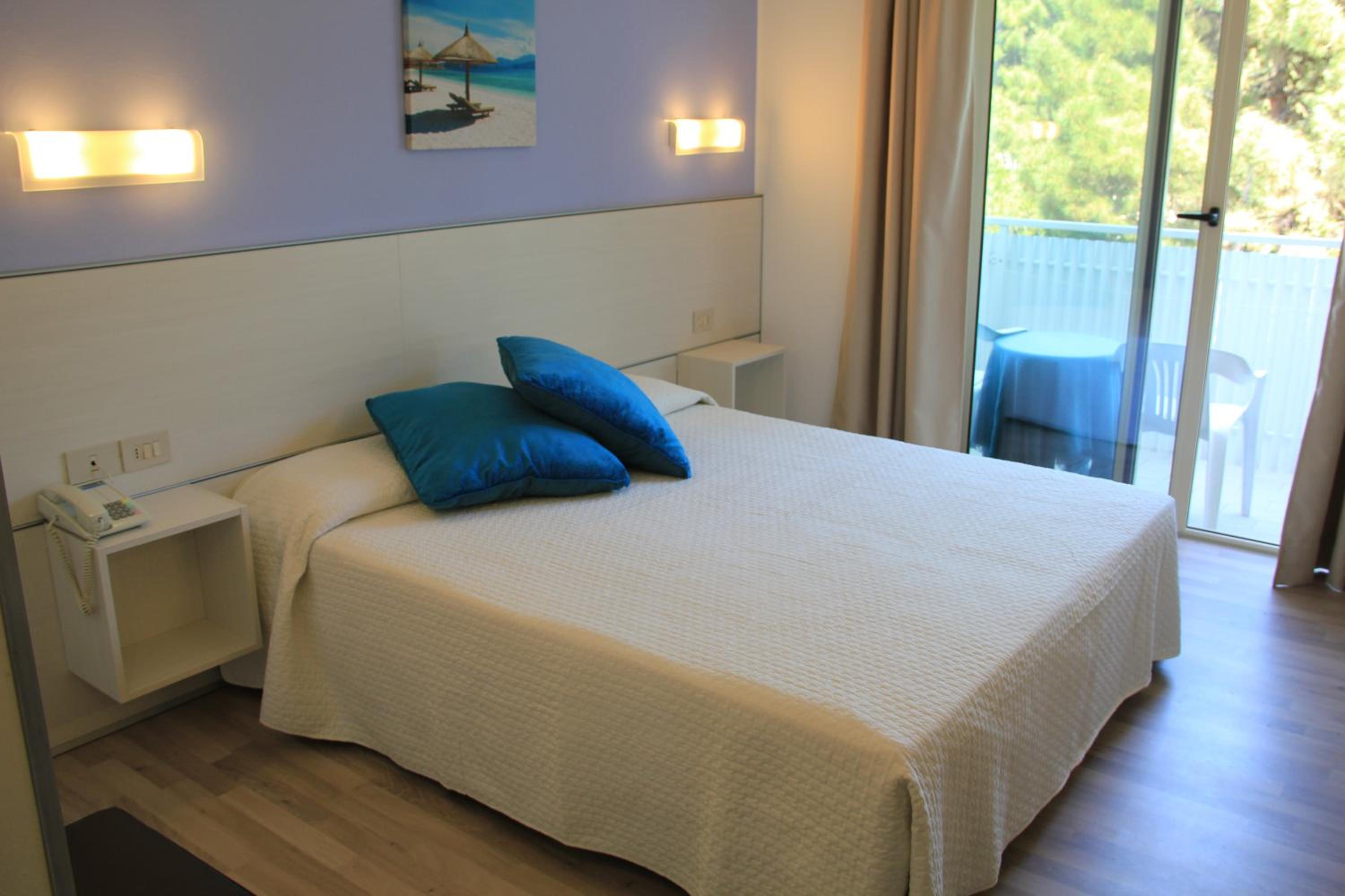 Two Connecting Rooms with Balcony (3 Adults) photo 3