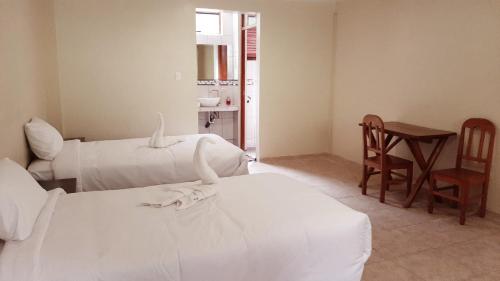 Triple Room with Private Bathroom photo 2