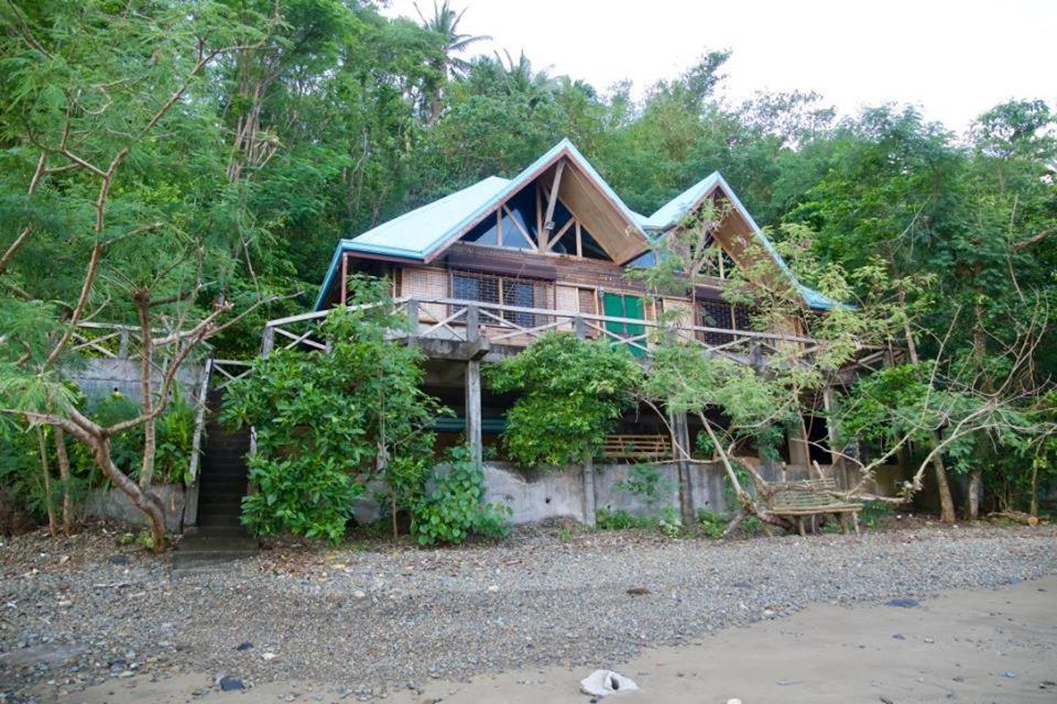 Bungalow - Beach Front - Photo 11