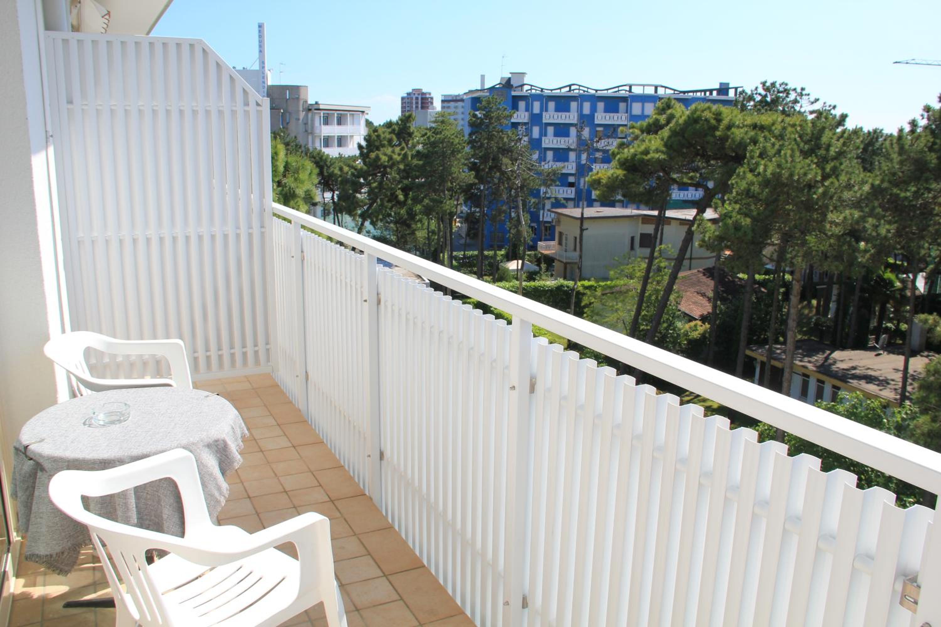 Triple Room with Balcony - Photo 6