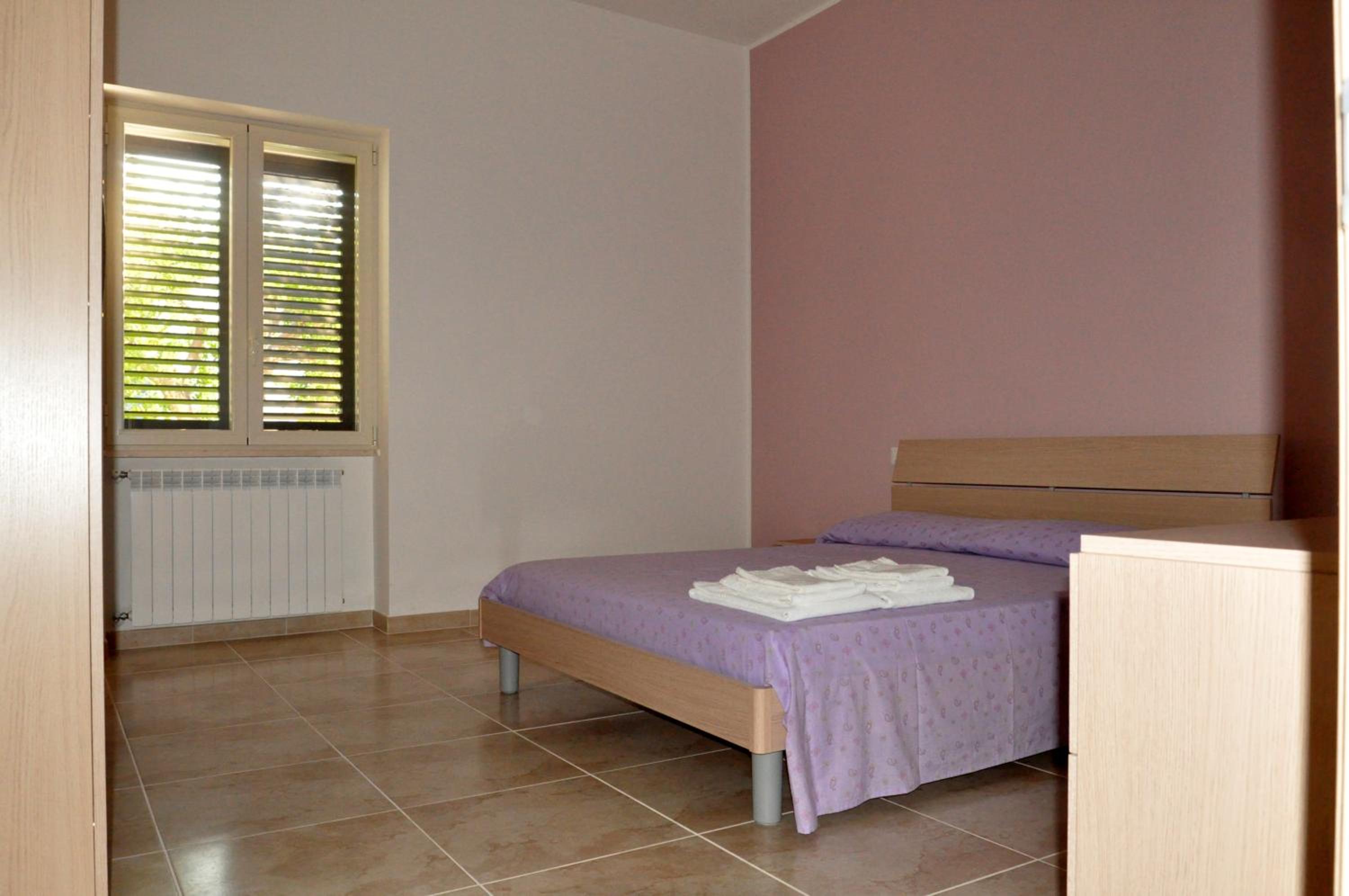 One-Bedroom Apartment photo 3