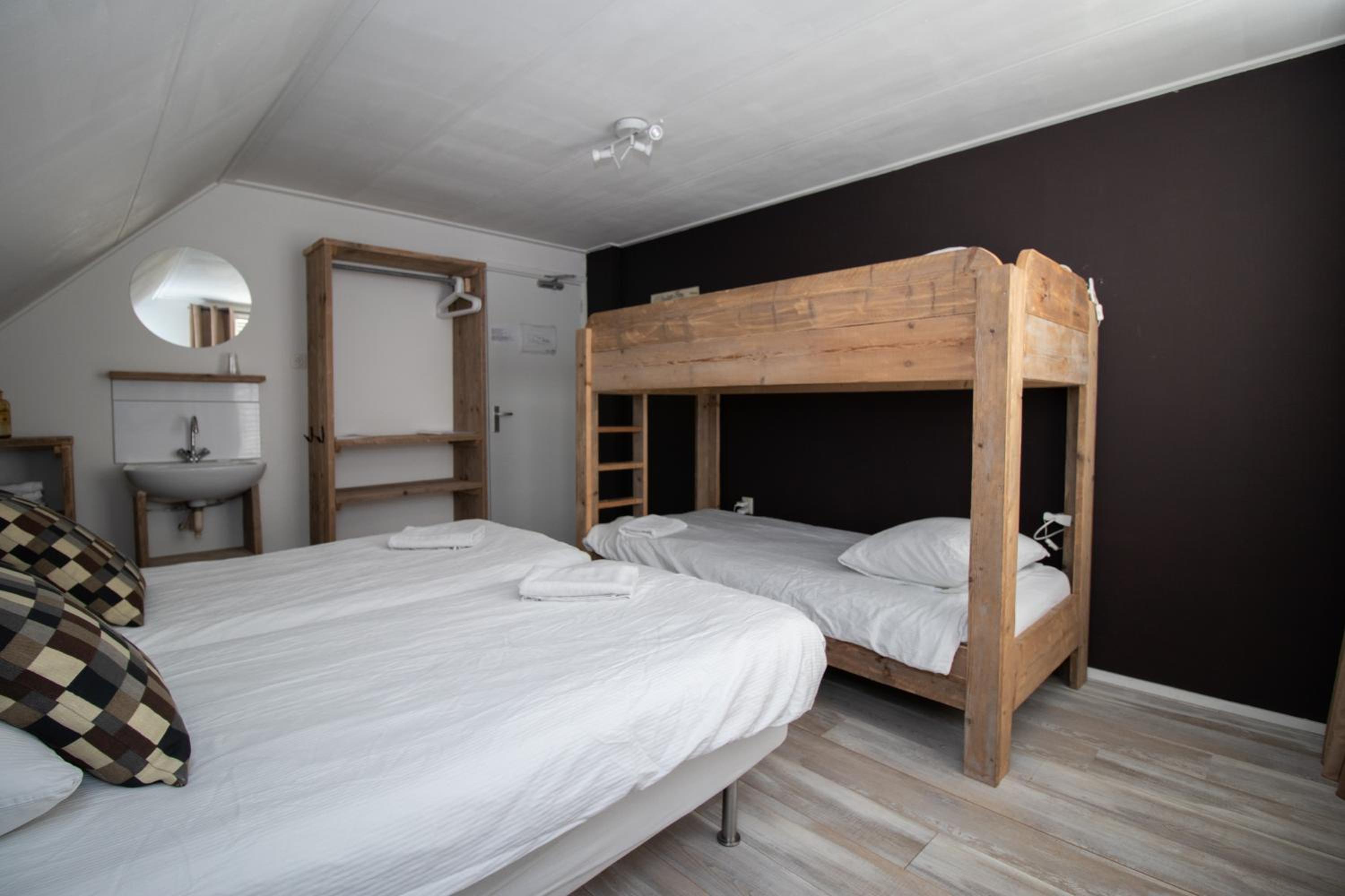 Quadruple Room photo 2