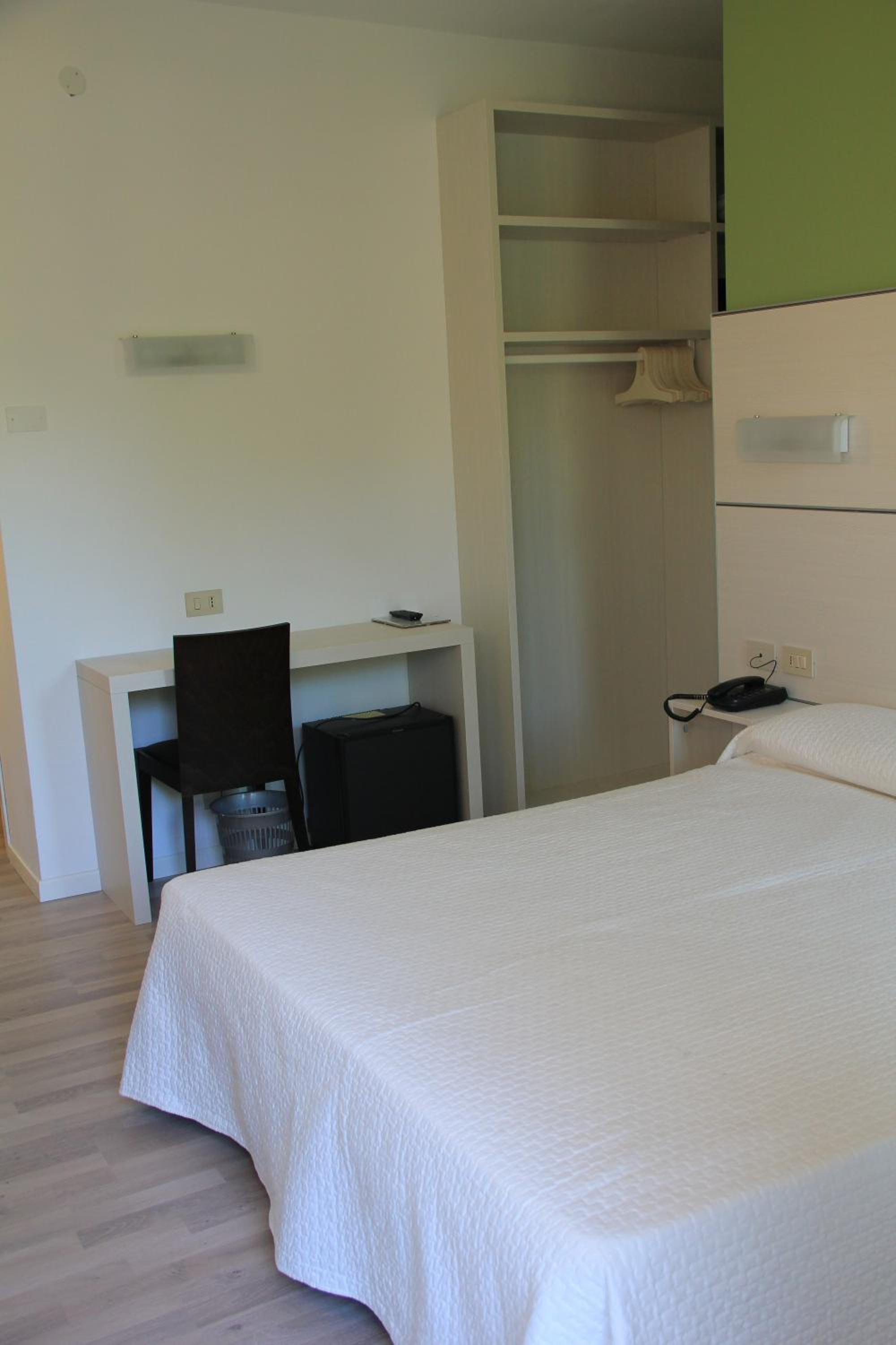 Two Connecting Rooms with Balcony (3 Adults) photo 2