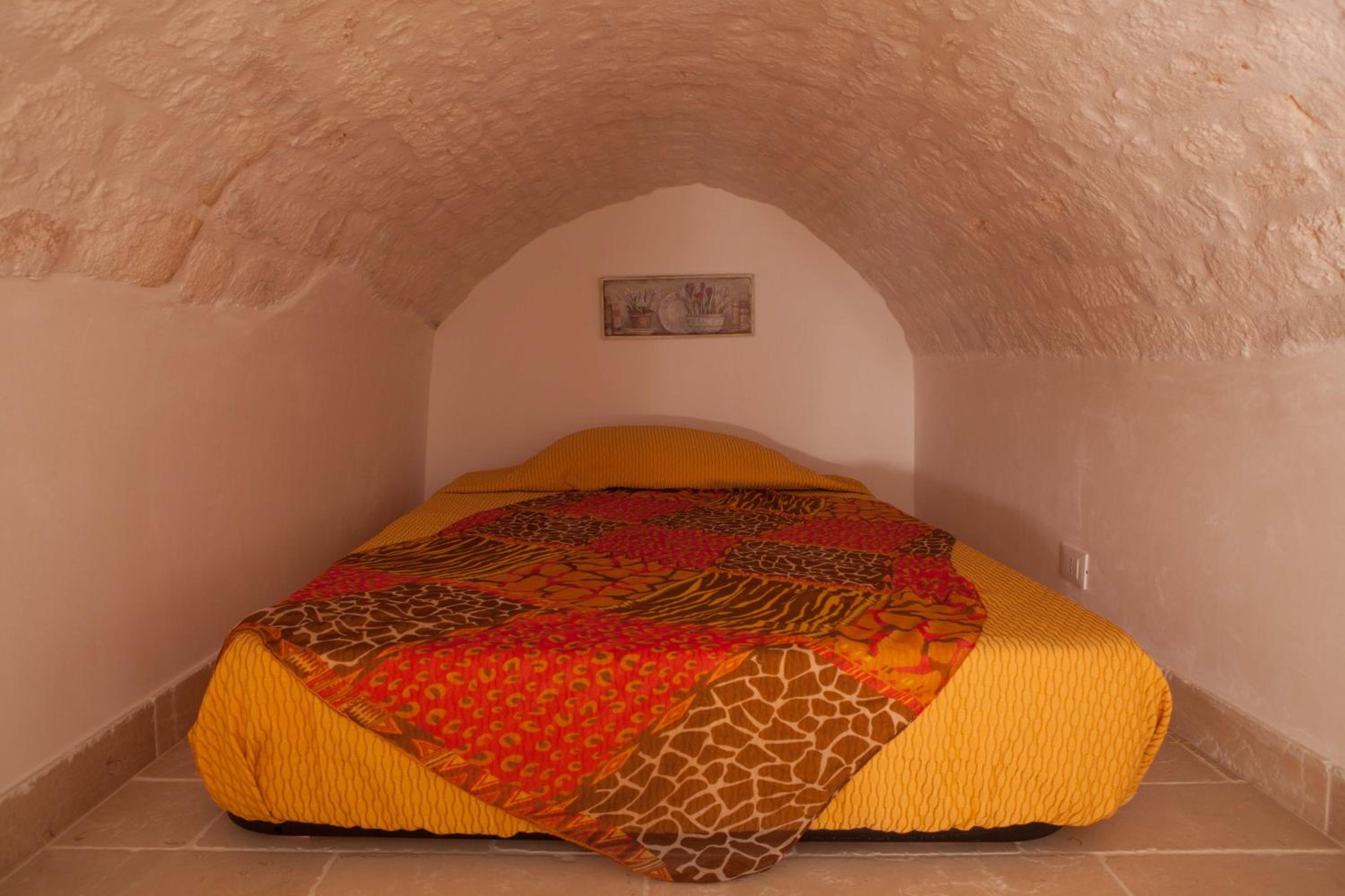 Three-Bedroom Apartment - Split Level - Photo 12