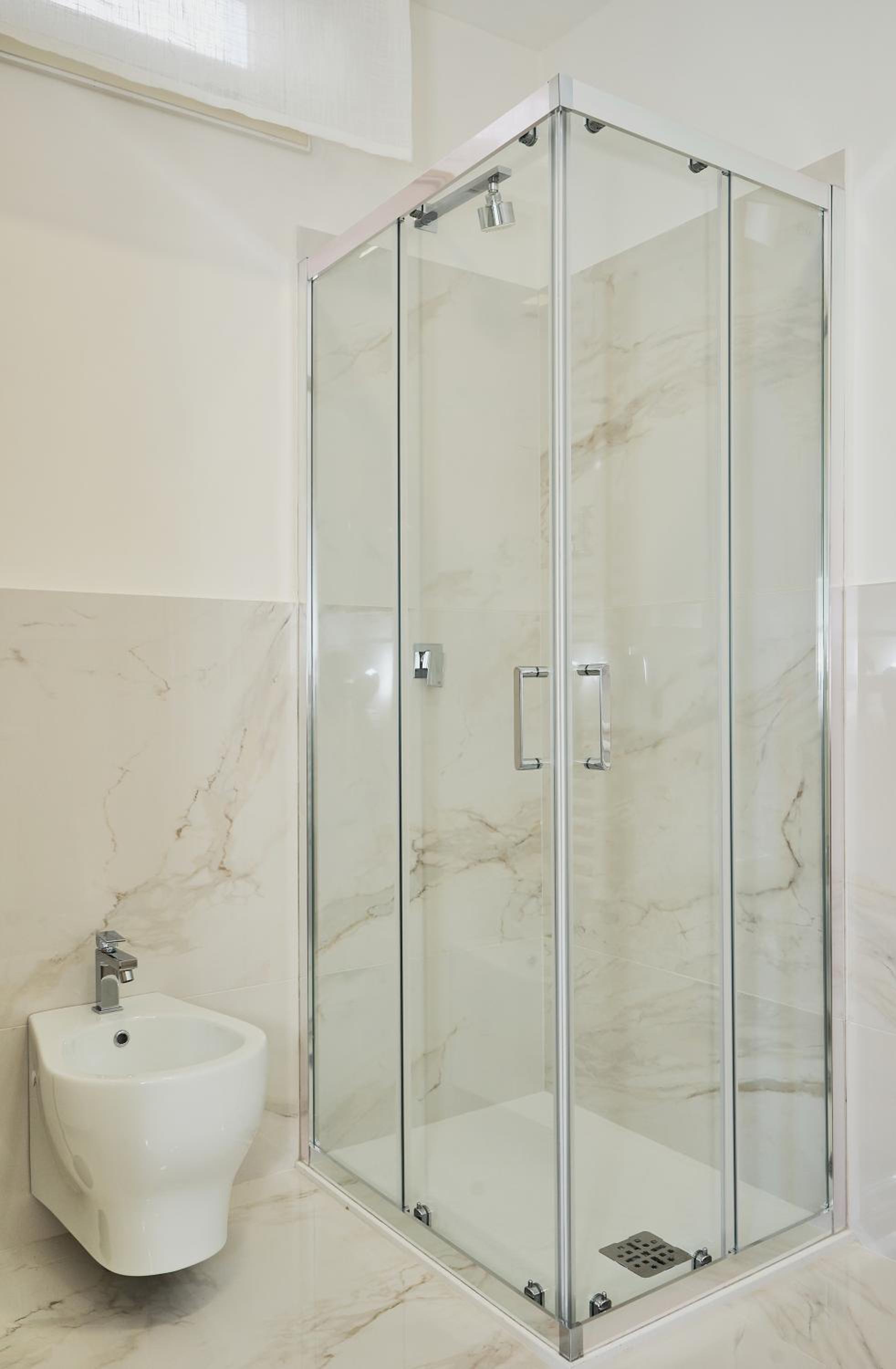 Triple Room with Private External Bathroom - Photo 9