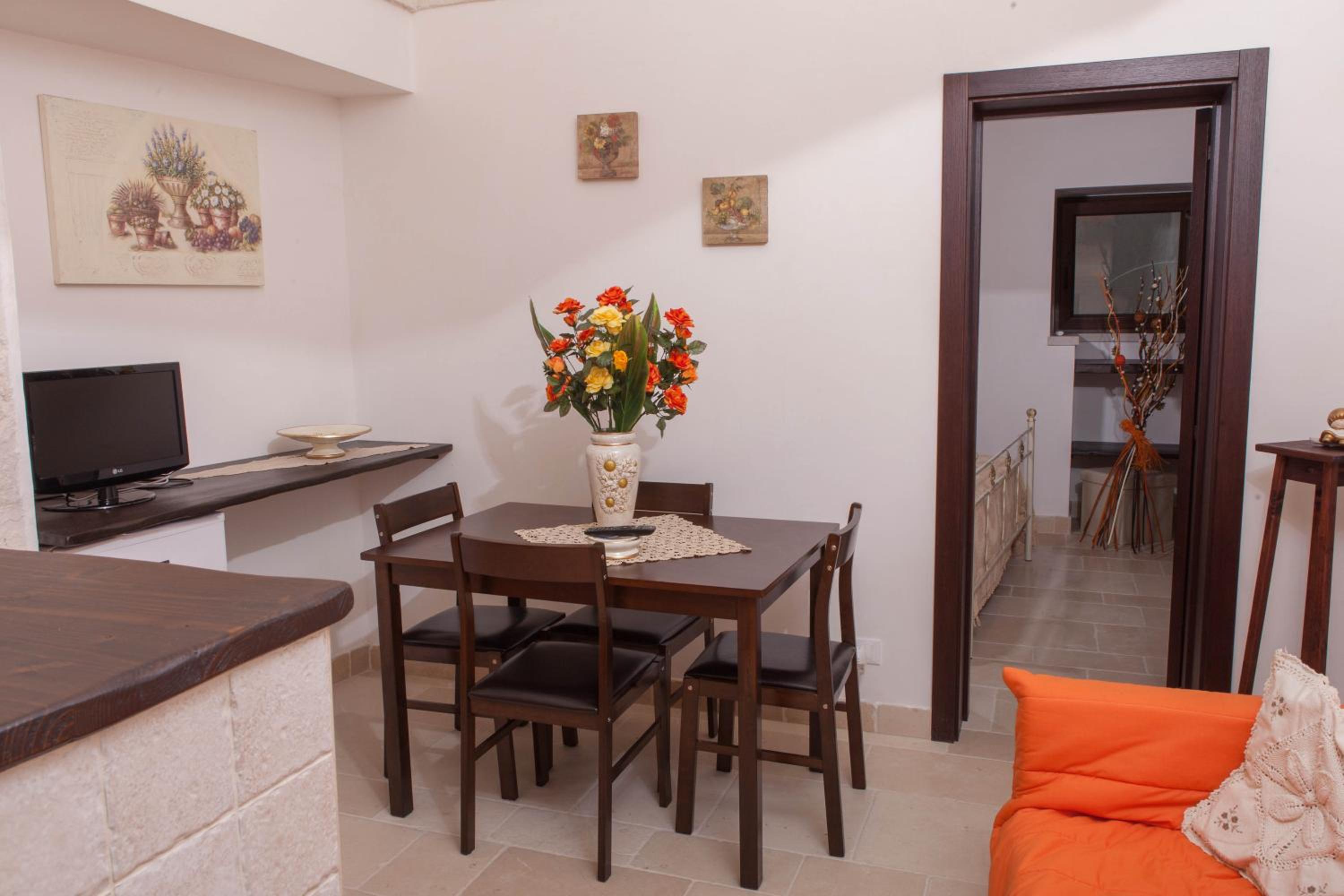 Double Room - Photo 7