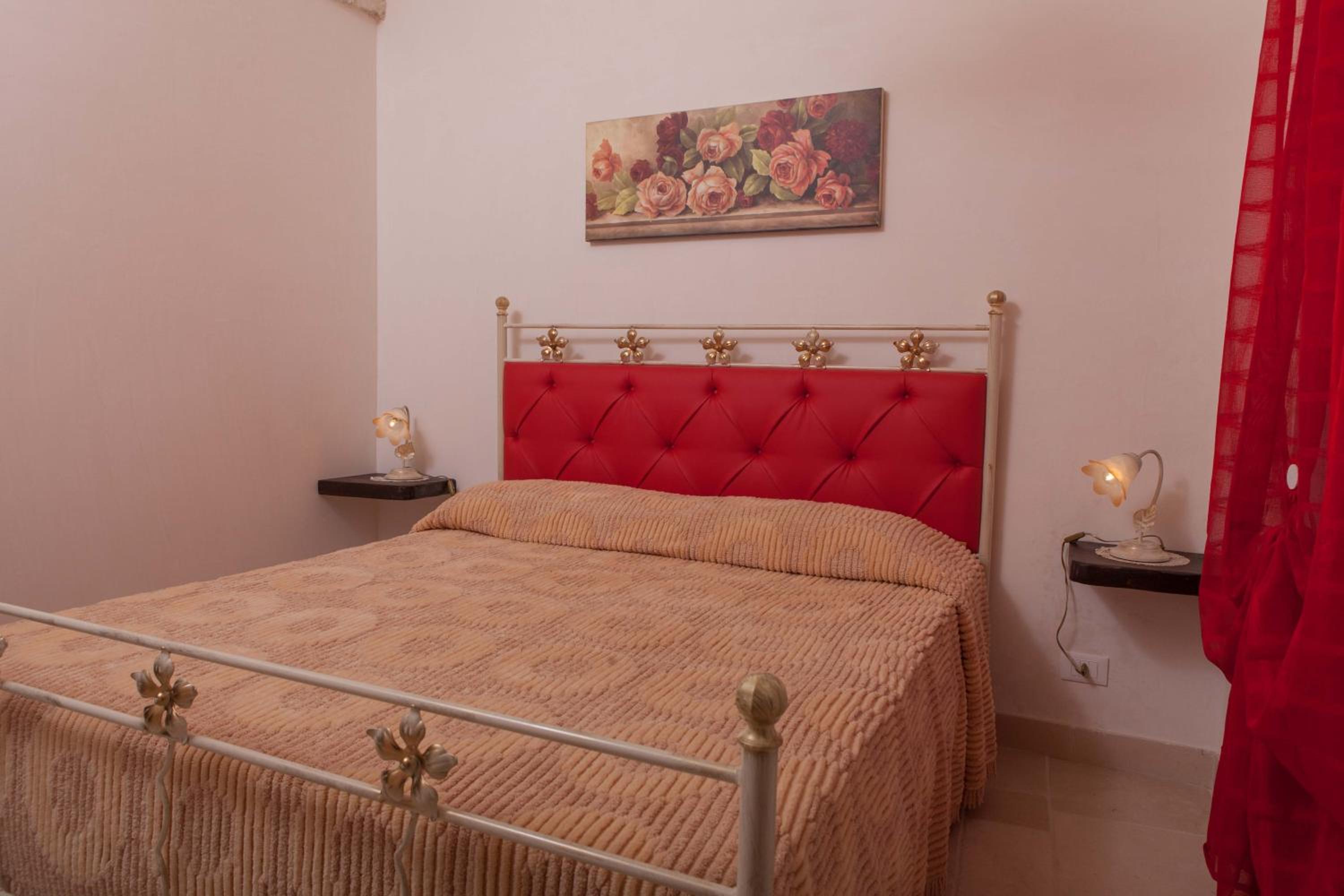 Double Room - Photo 6