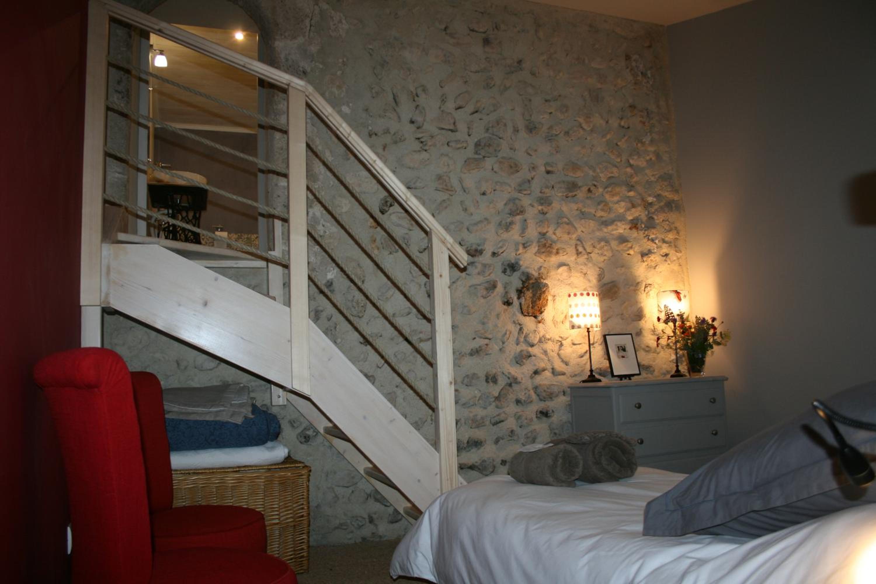 Suite with Garden View - Photo 6